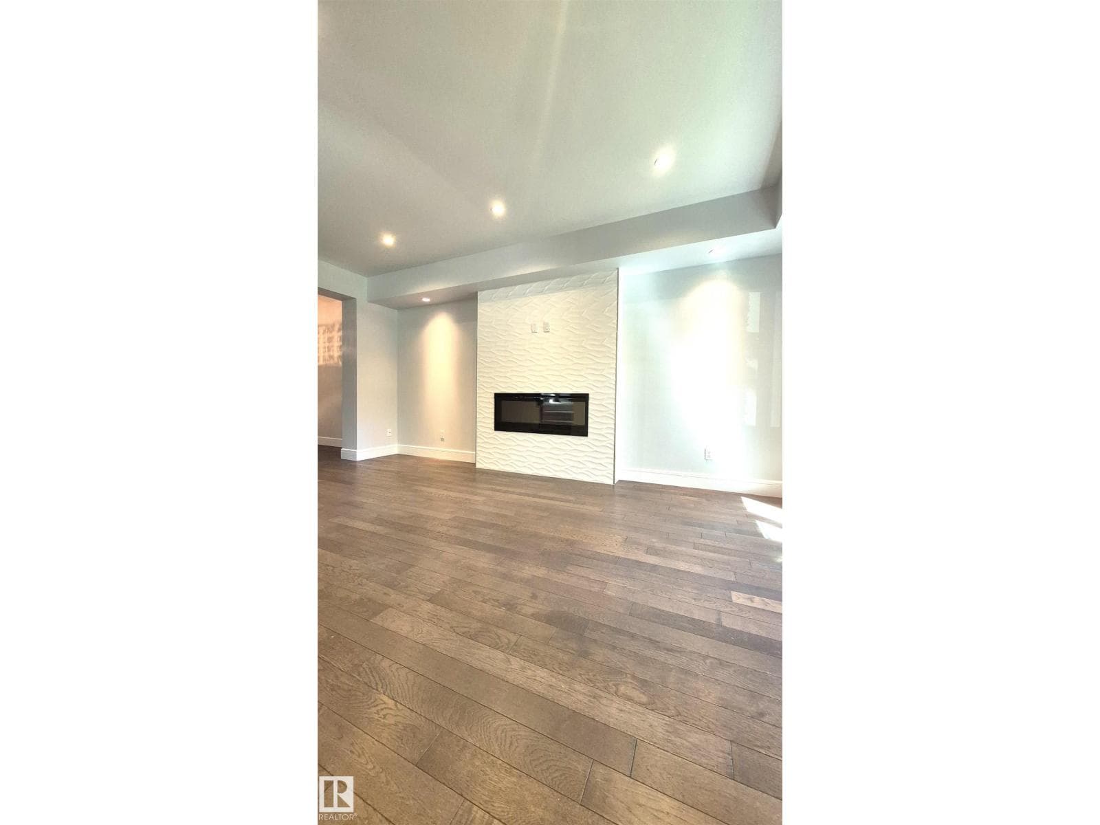 11246 78 AV NW — photo 9 of 75