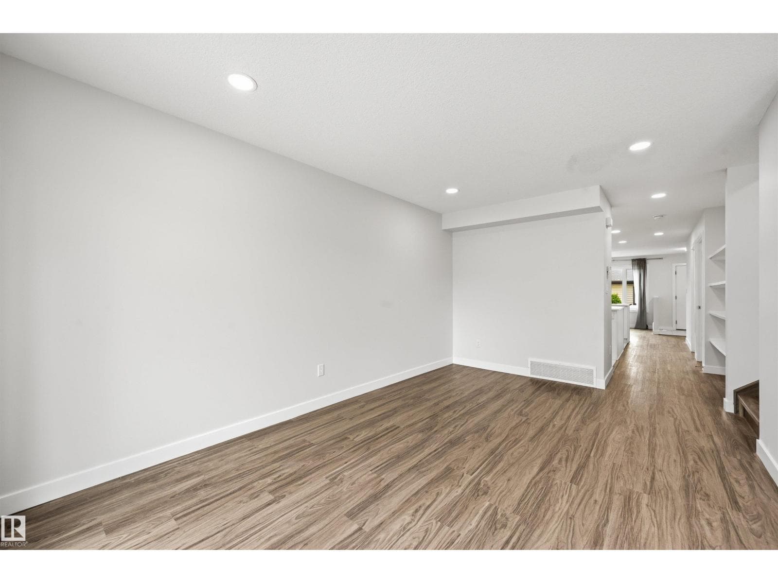 11146 78 AV NW — photo 3 of 68