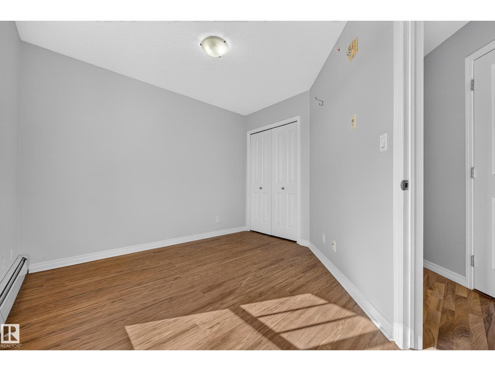 #406 105 AMBLESIDE DR SW — photo 21 of 26