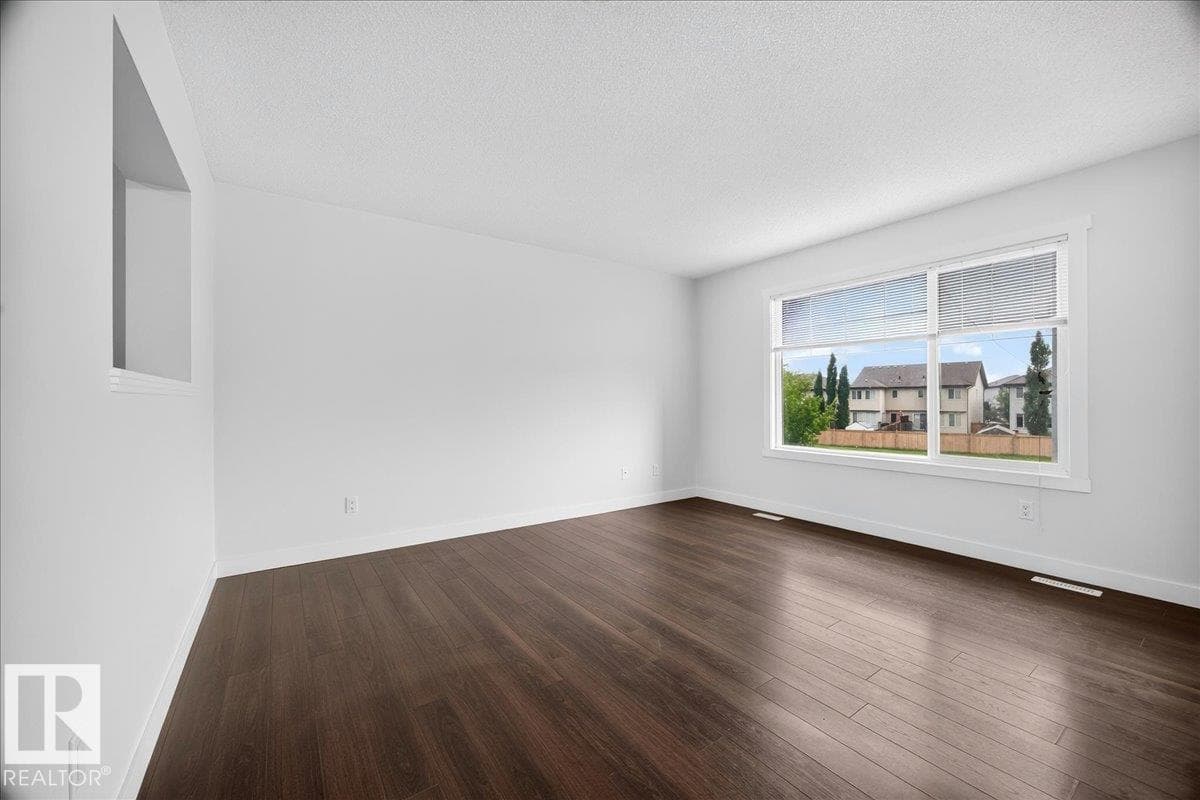 3017 Harvey CR NW — photo 15 of 49