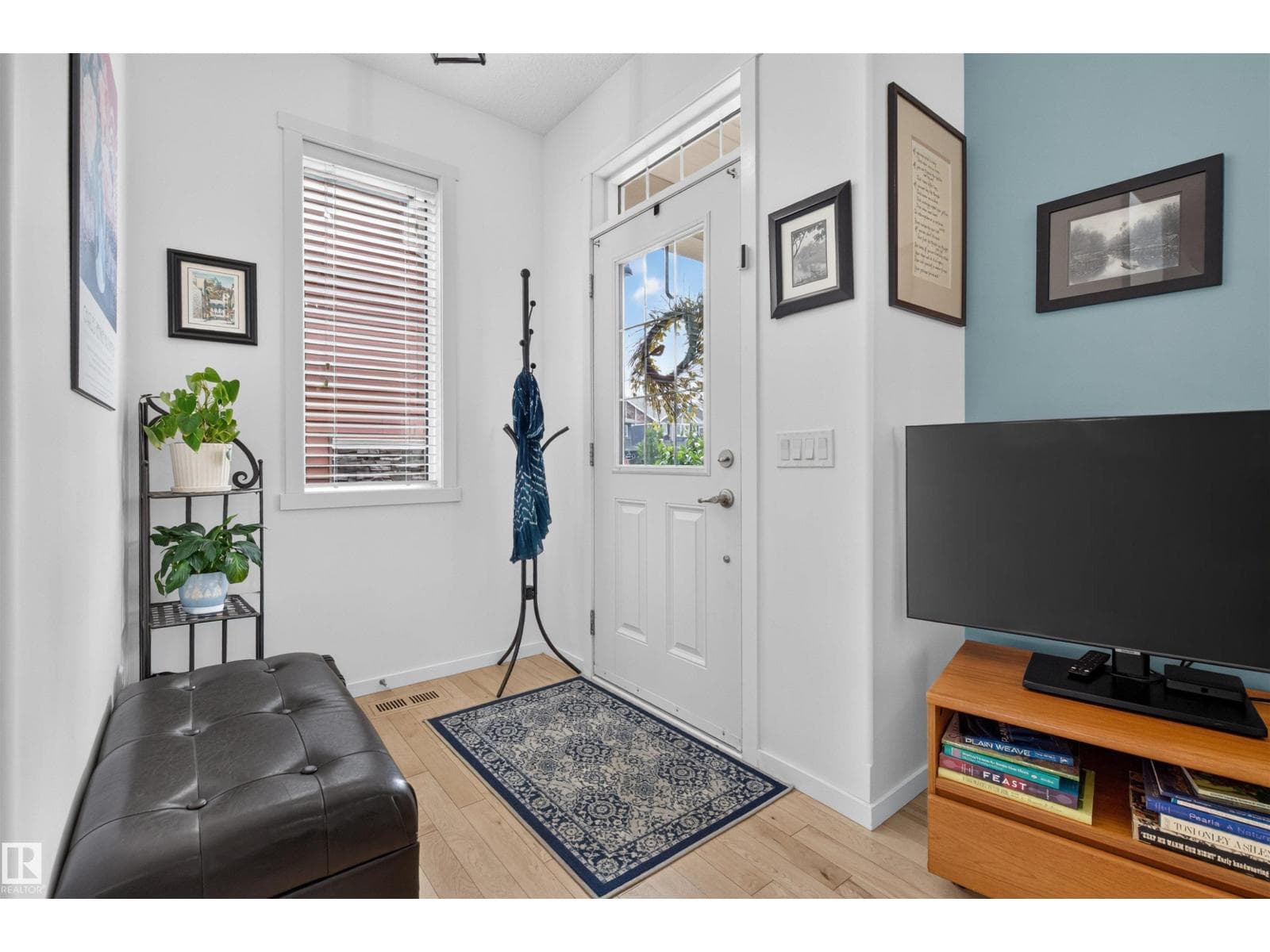 4065 MORRISON WY NW — photo 2 of 32