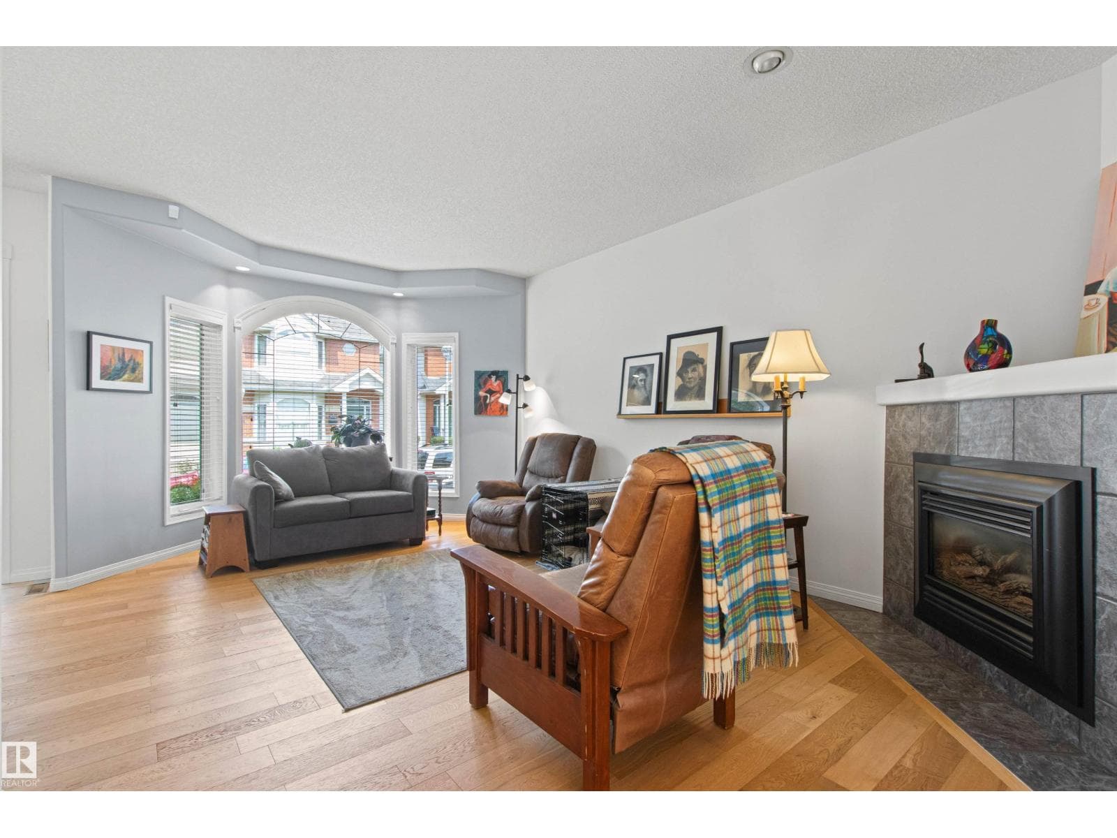 9135 100B AV NW — photo 11 of 75