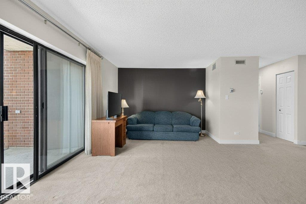 #804 11027 87 AV NW — photo 13 of 30