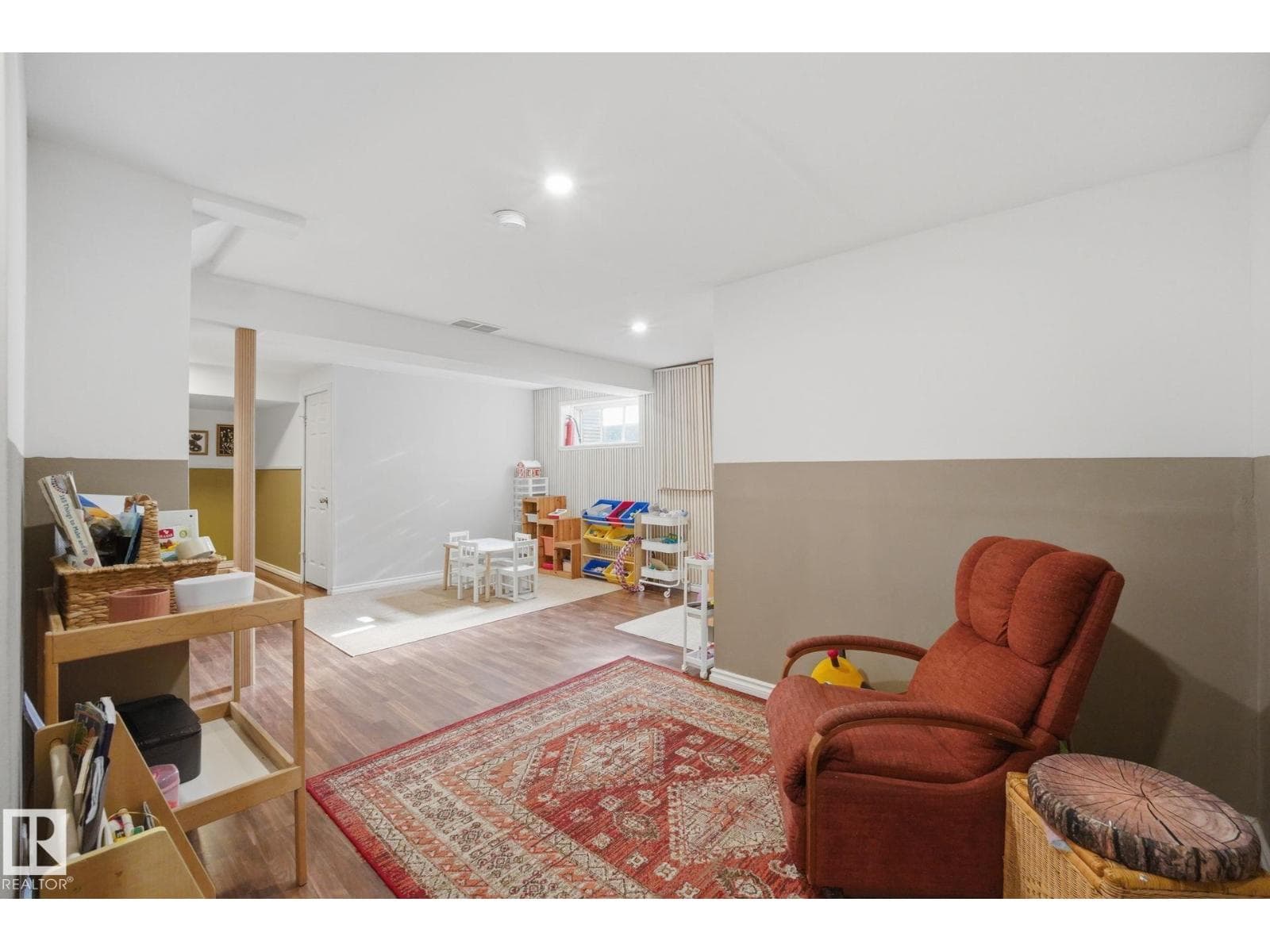17621 10 AV SW — photo 29 of 47