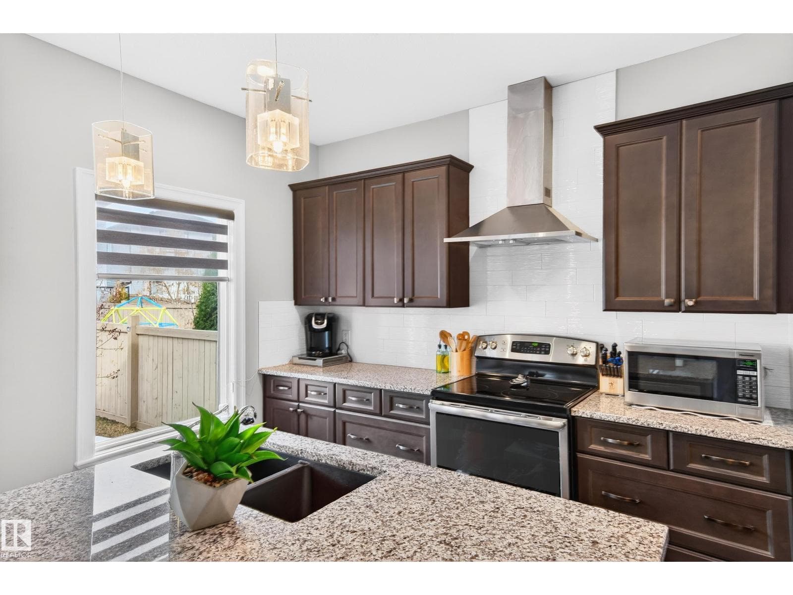 3306 HILTON CR NW — photo 13 of 43