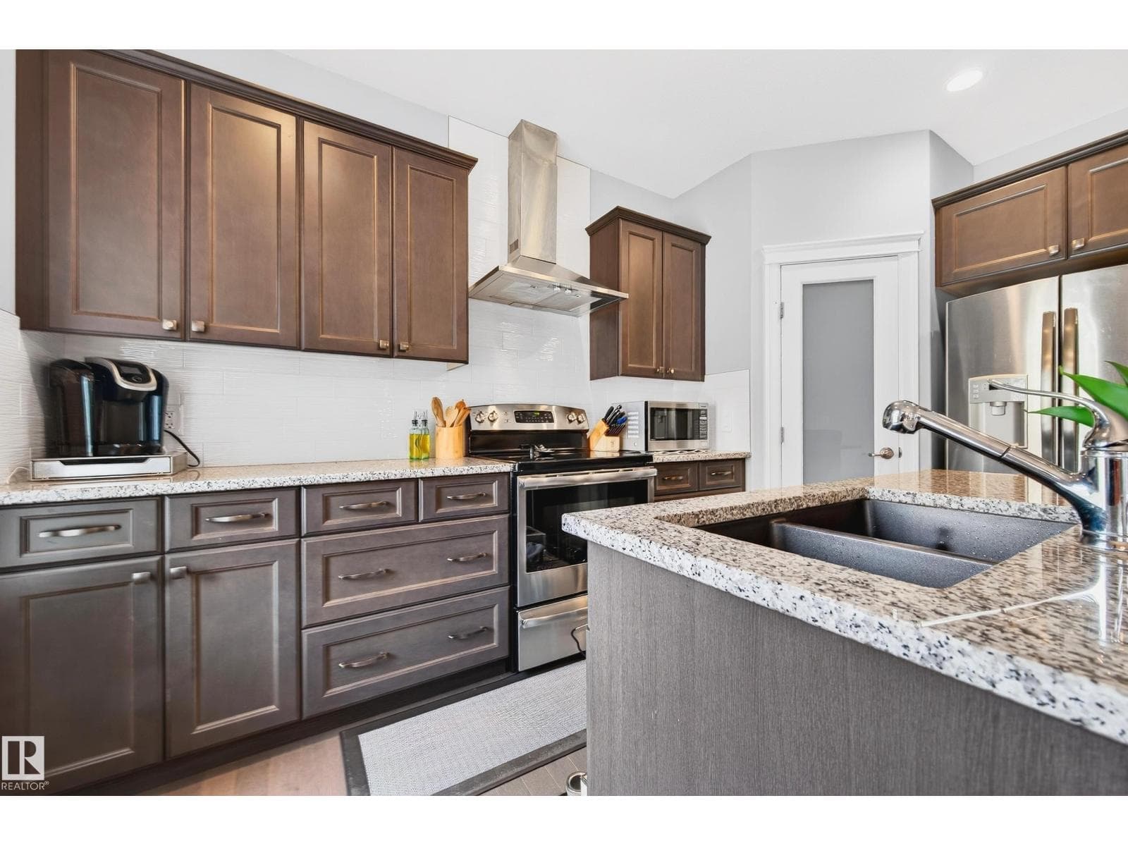 3306 HILTON CR NW — photo 15 of 43