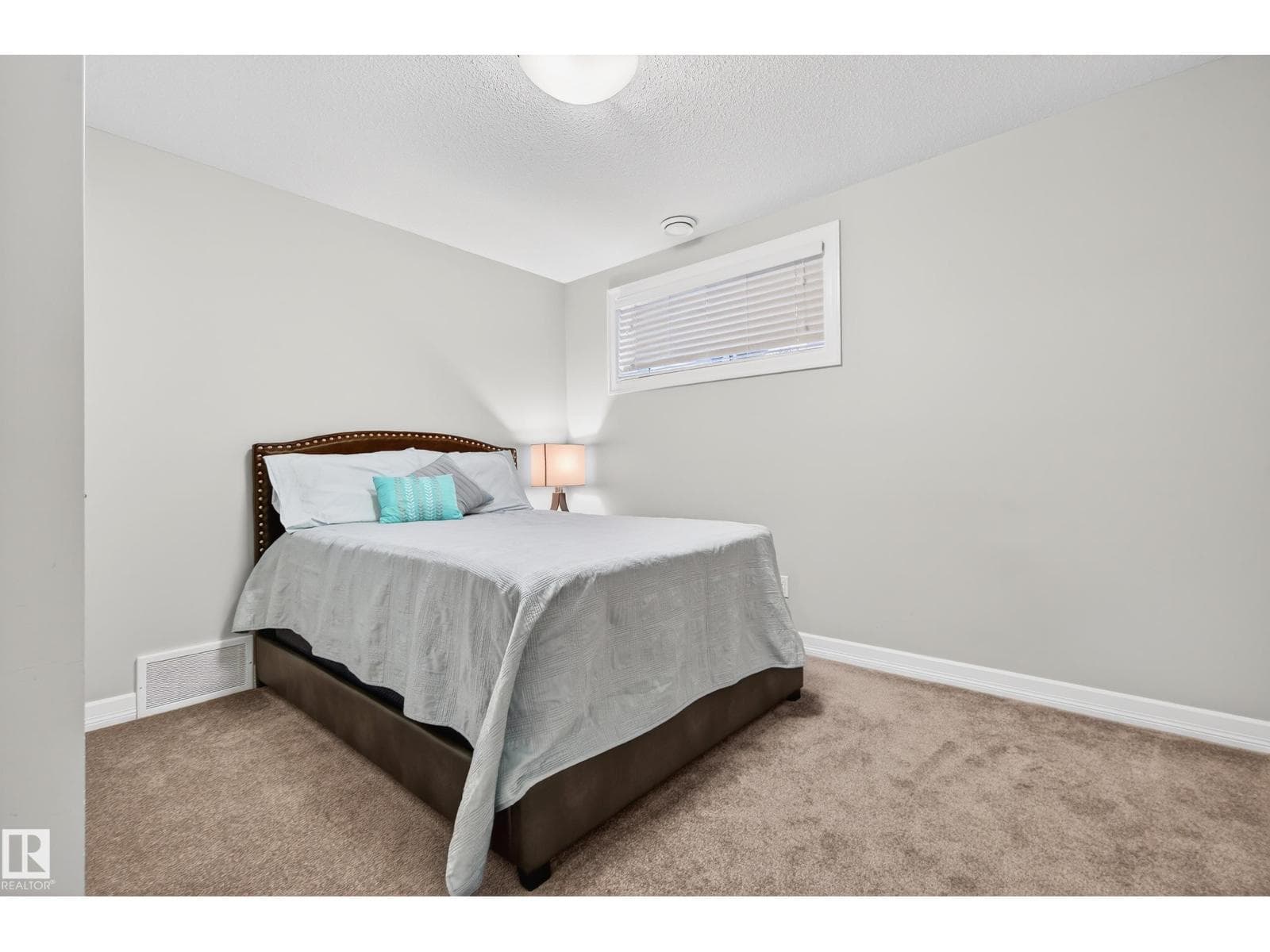 3306 HILTON CR NW — photo 39 of 43