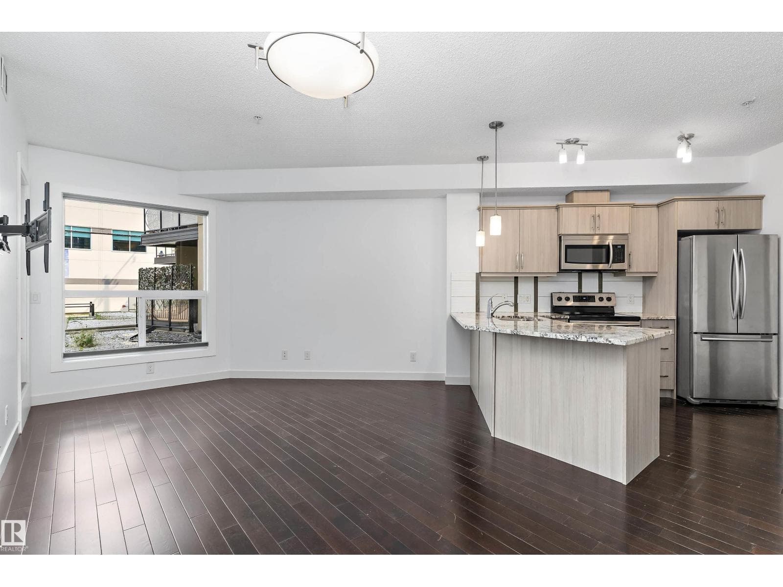 #109 10523 123 ST NW — photo 9 of 28
