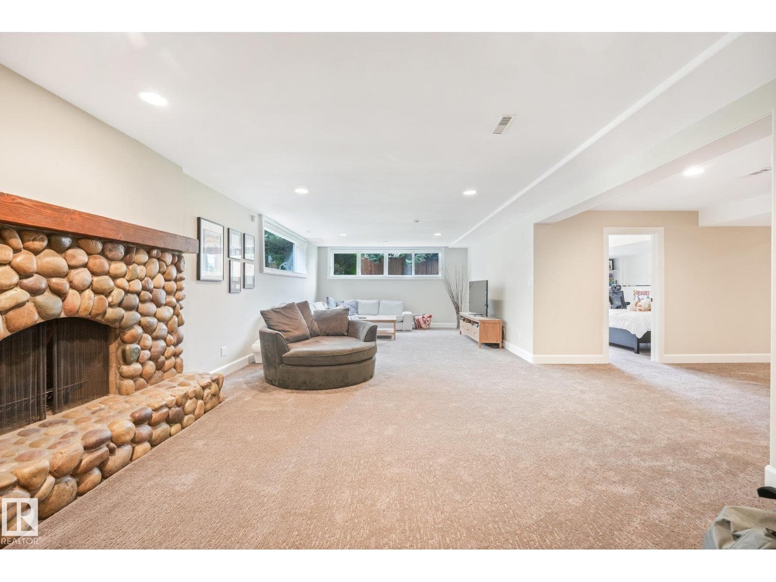 14128 98 AV NW — photo 43 of 74