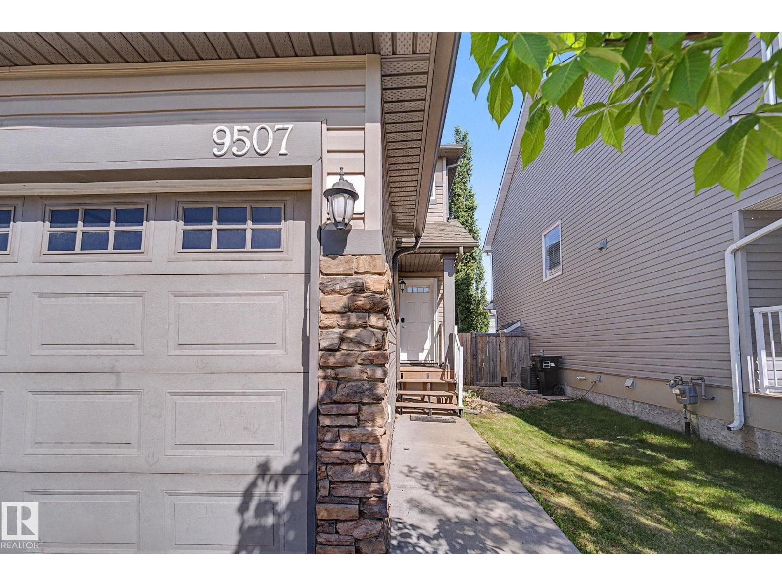 9507 SIMPSON CT NW — photo 2 of 46
