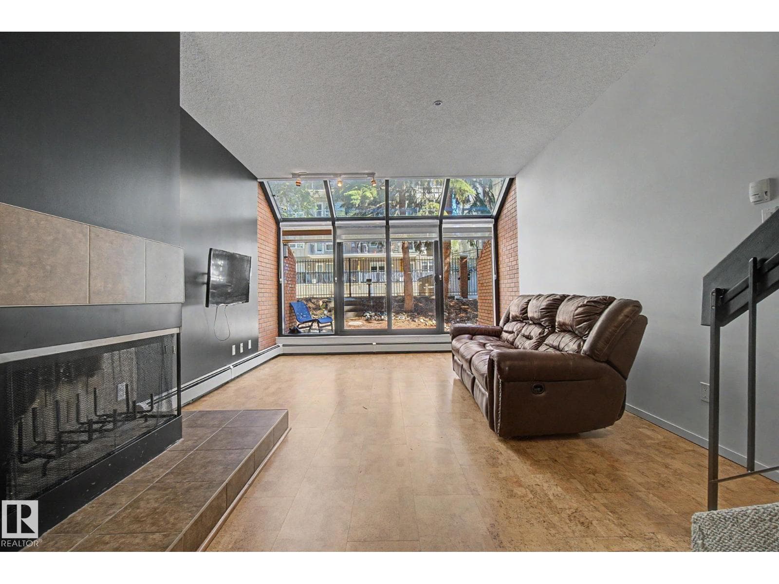 11150 83 AV NW — photo 22 of 43