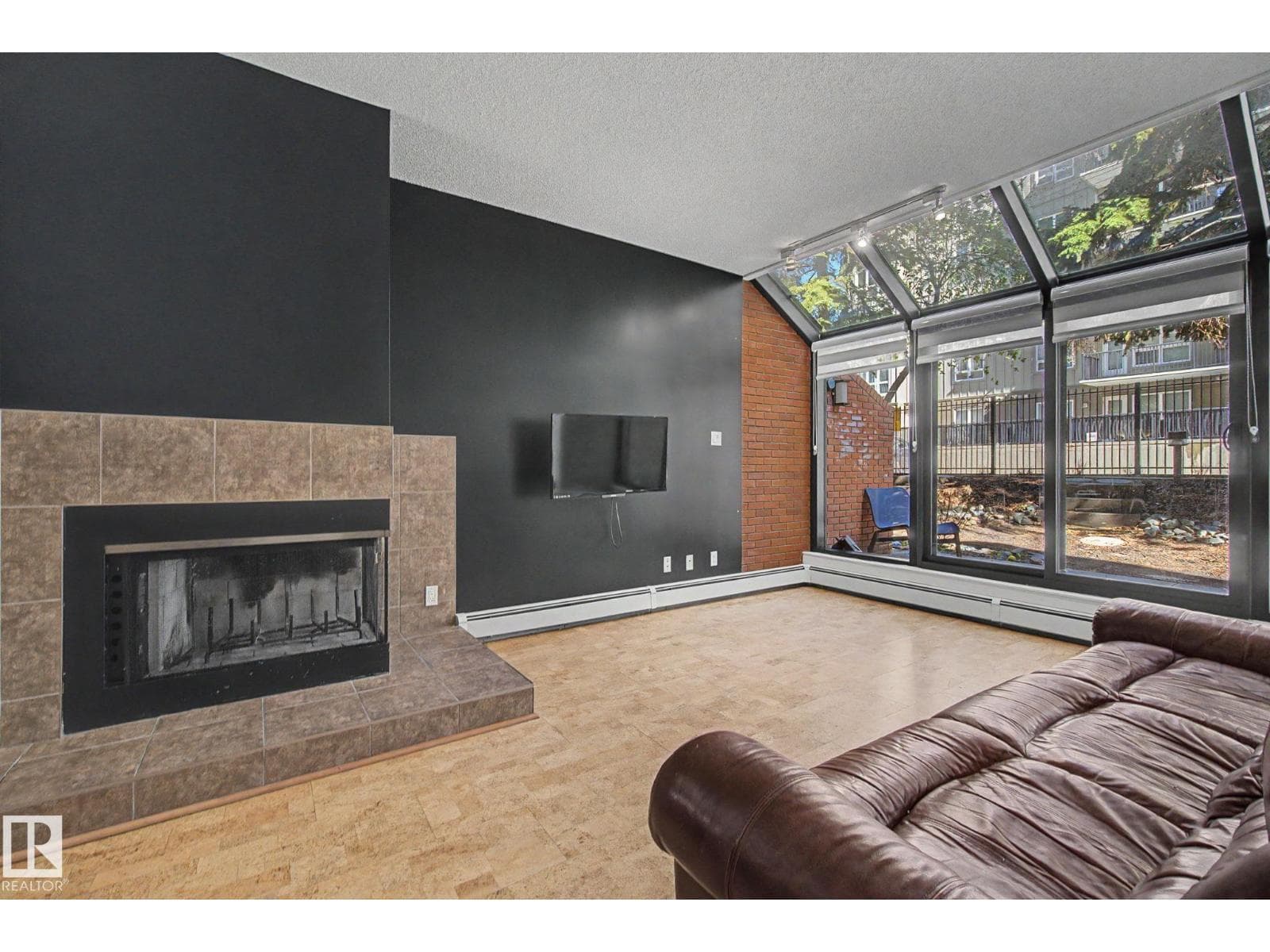 11150 83 AV NW — photo 23 of 43