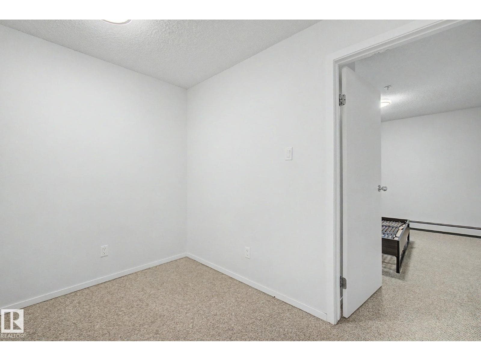11150 83 AV NW — photo 27 of 43