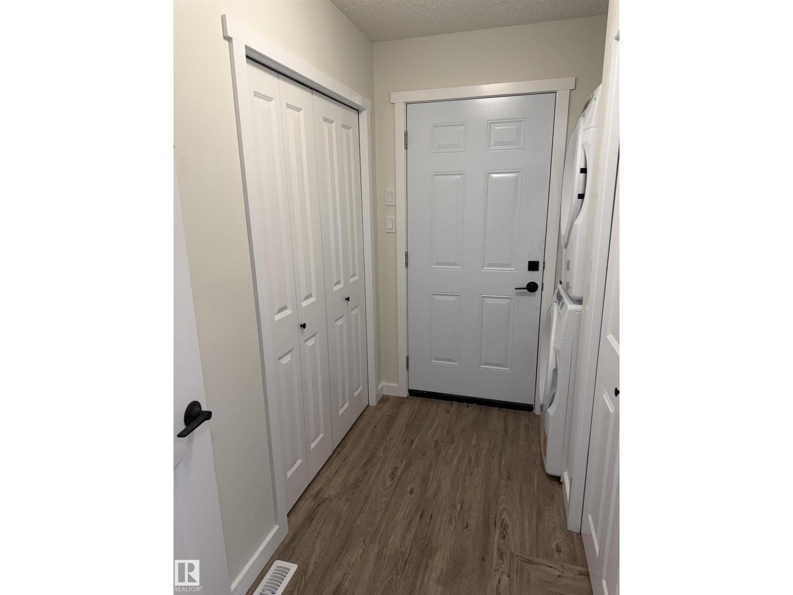 4313 54 AV — photo 17 of 30