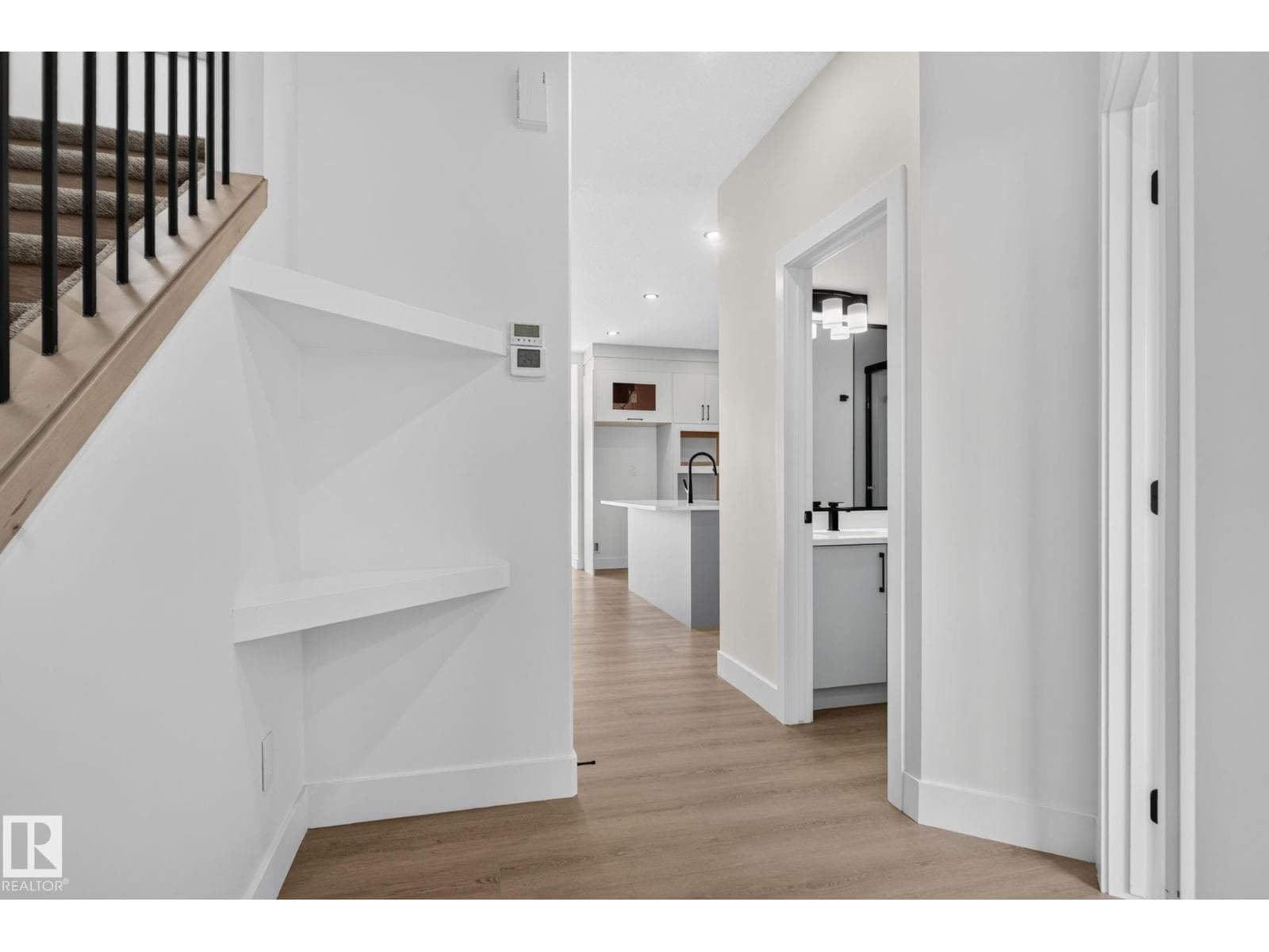 452 Robinson Blvd NE — photo 10 of 50
