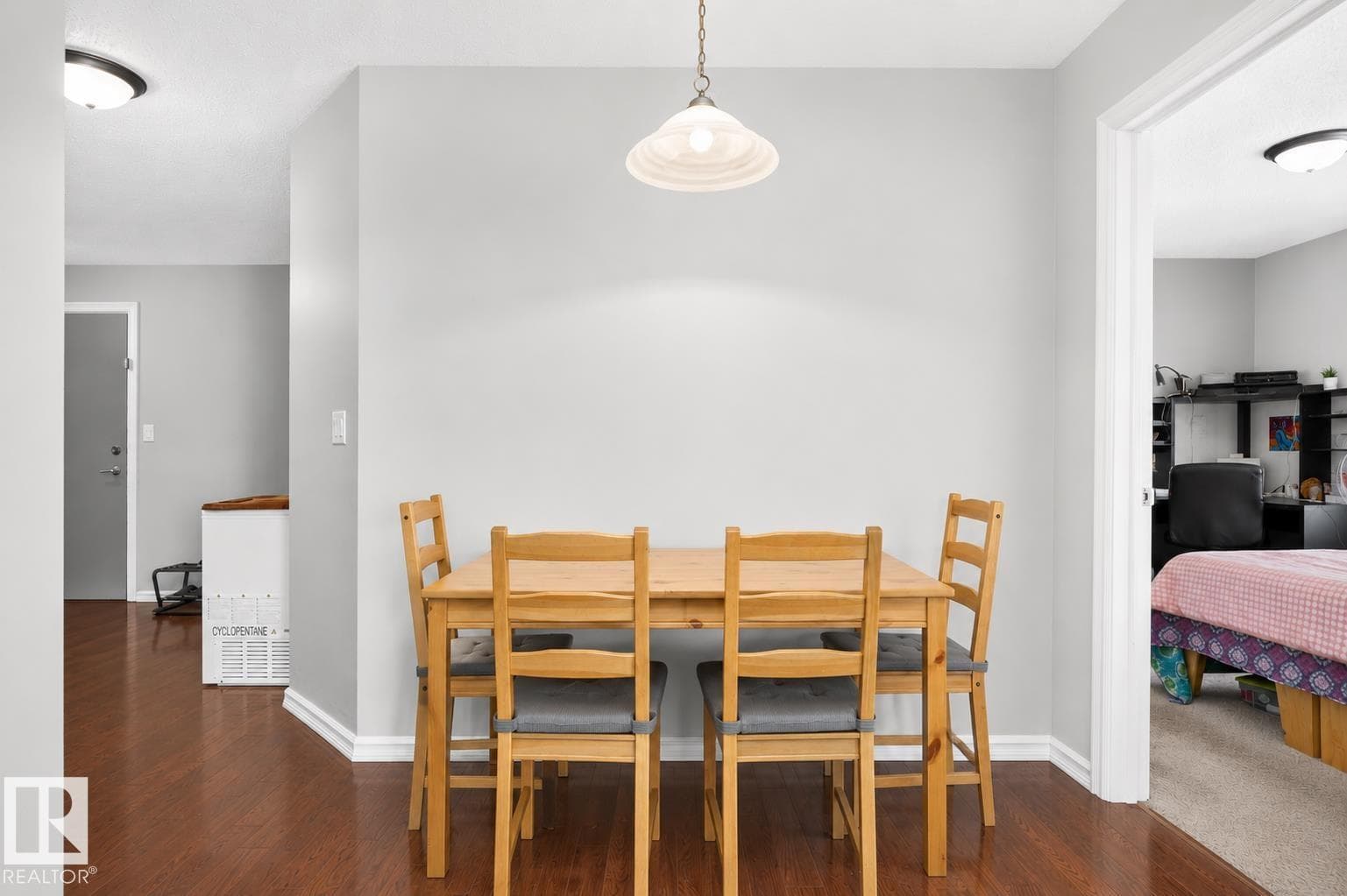 #411 4407 23 ST NW — photo 7 of 34