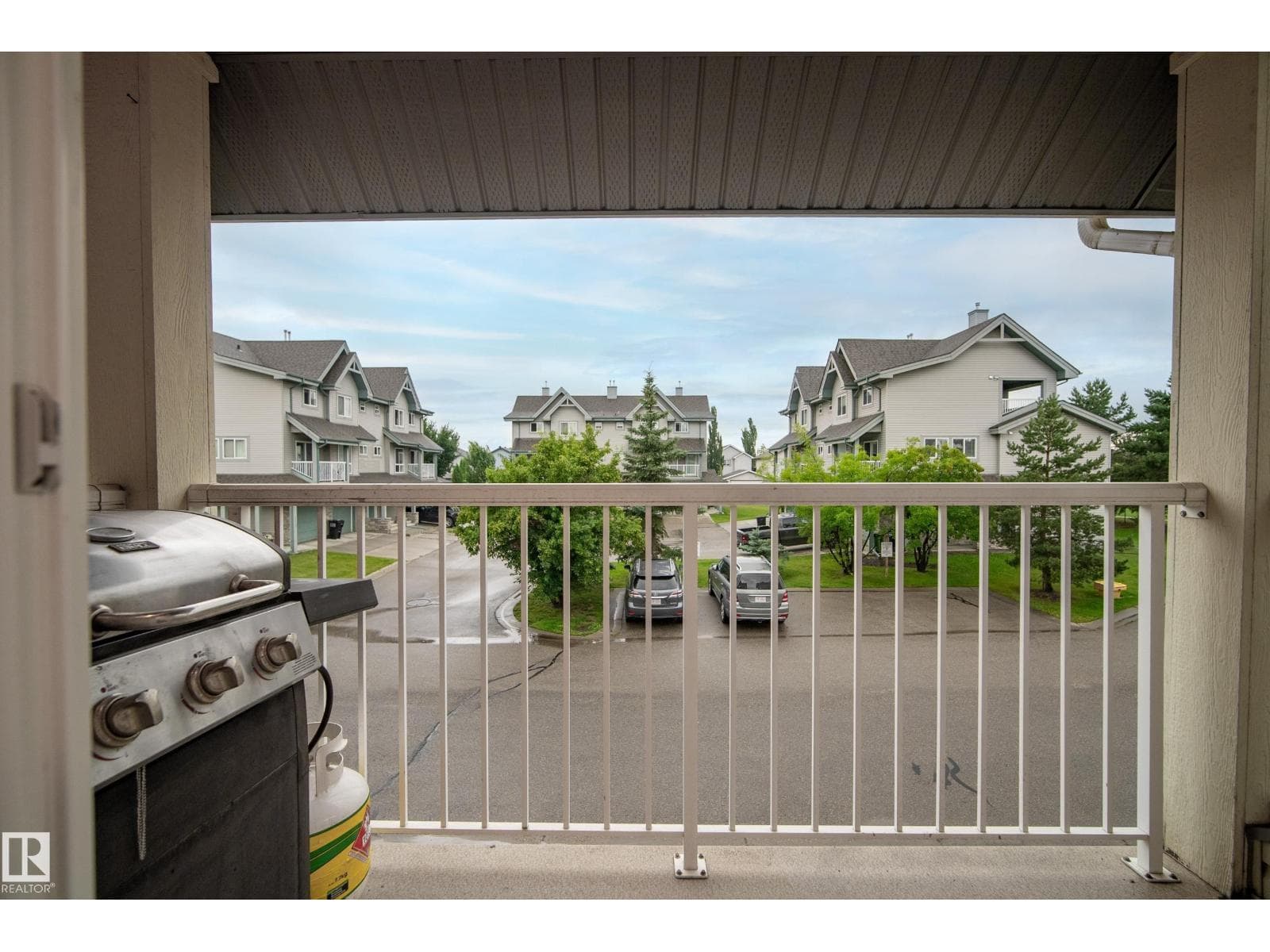 #6 12050 17 AV SW — photo 8 of 31