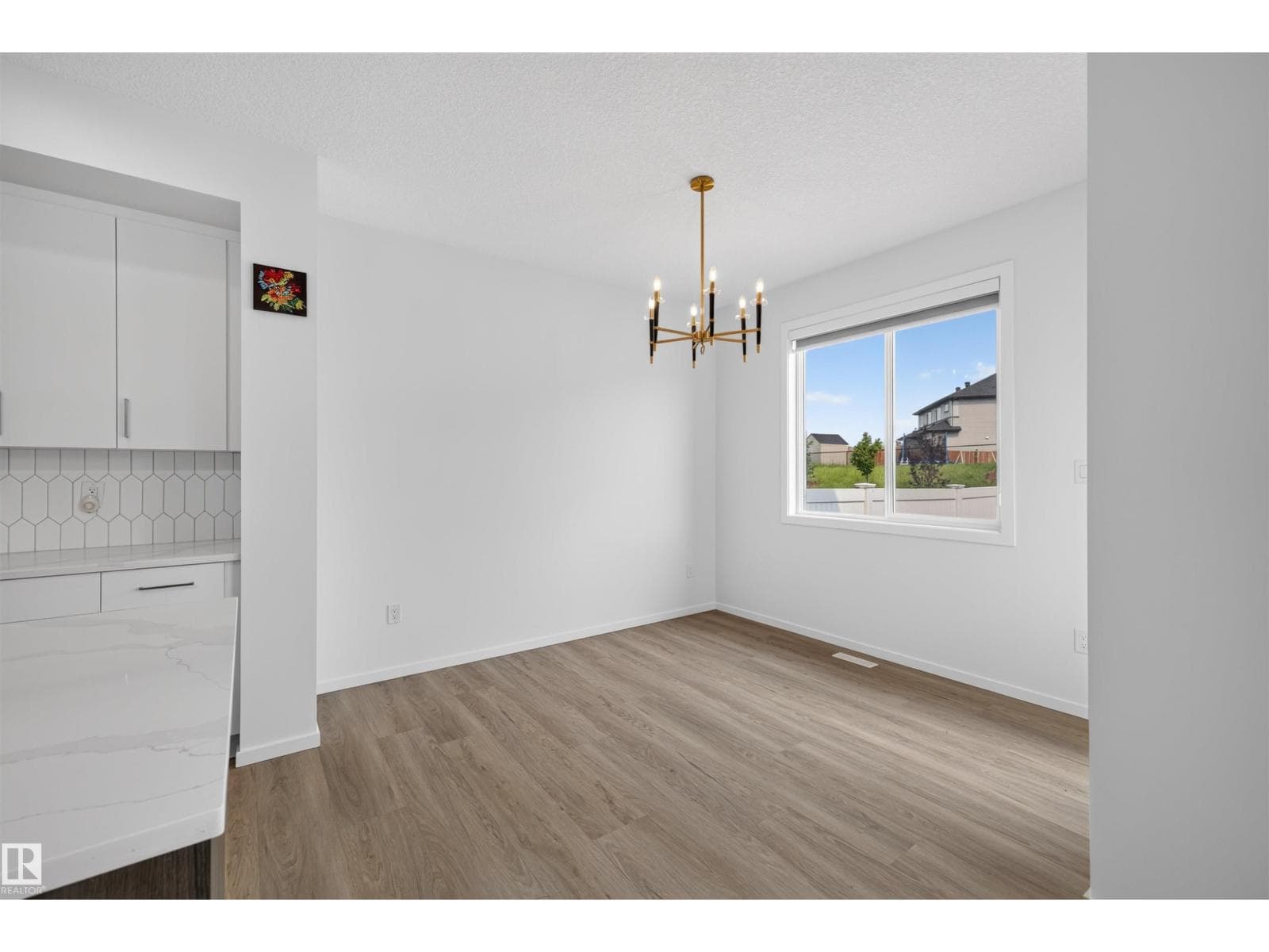 7722 174A AV NW — photo 9 of 50