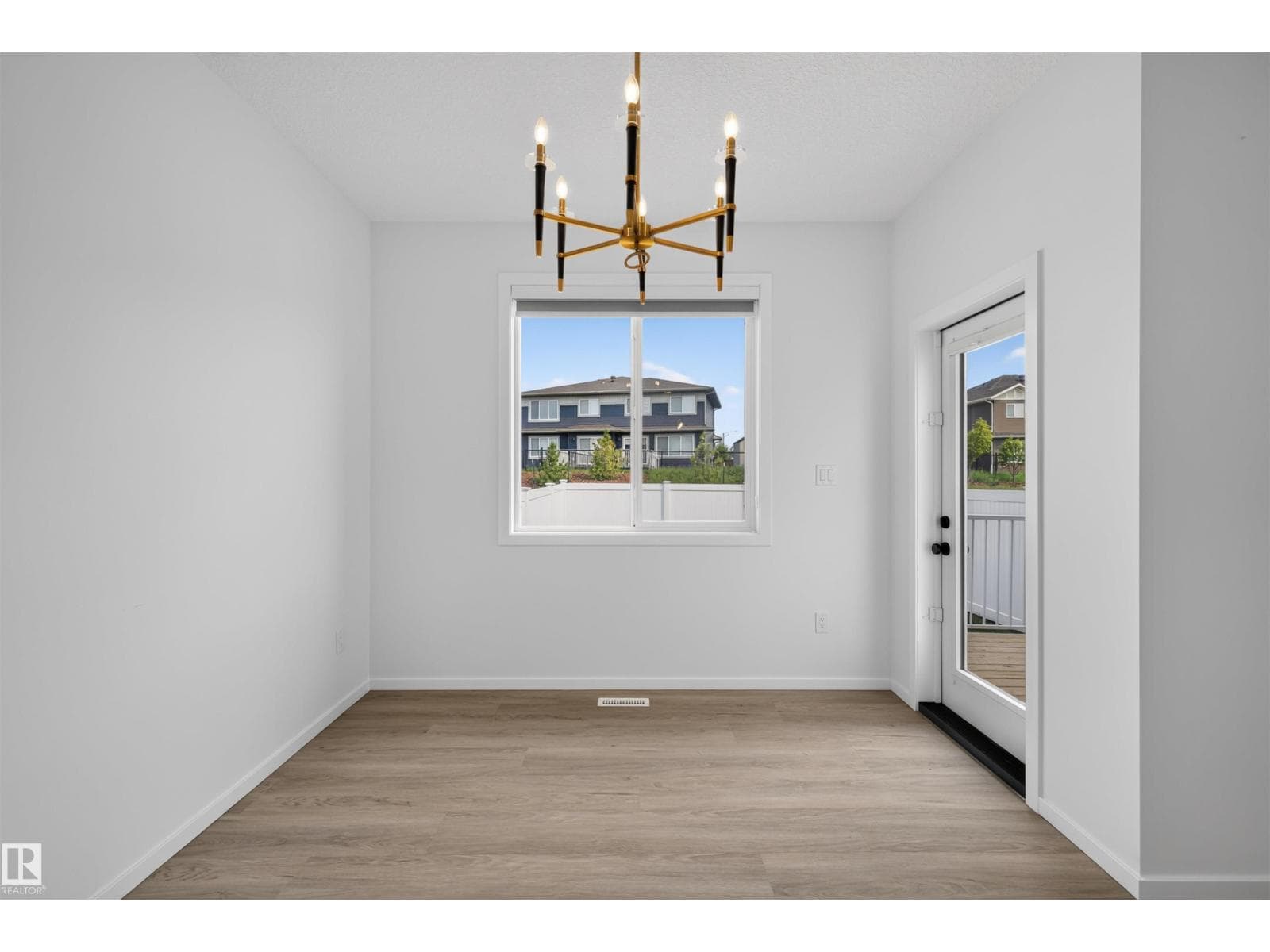 7722 174A AV NW — photo 10 of 50