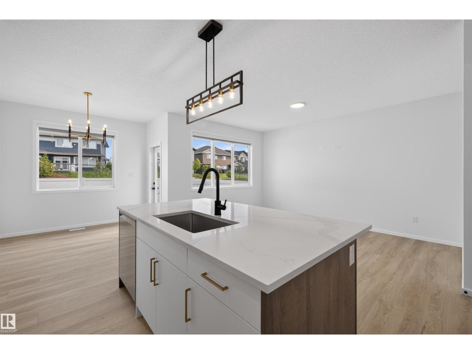 7722 174A AV NW — photo 14 of 50
