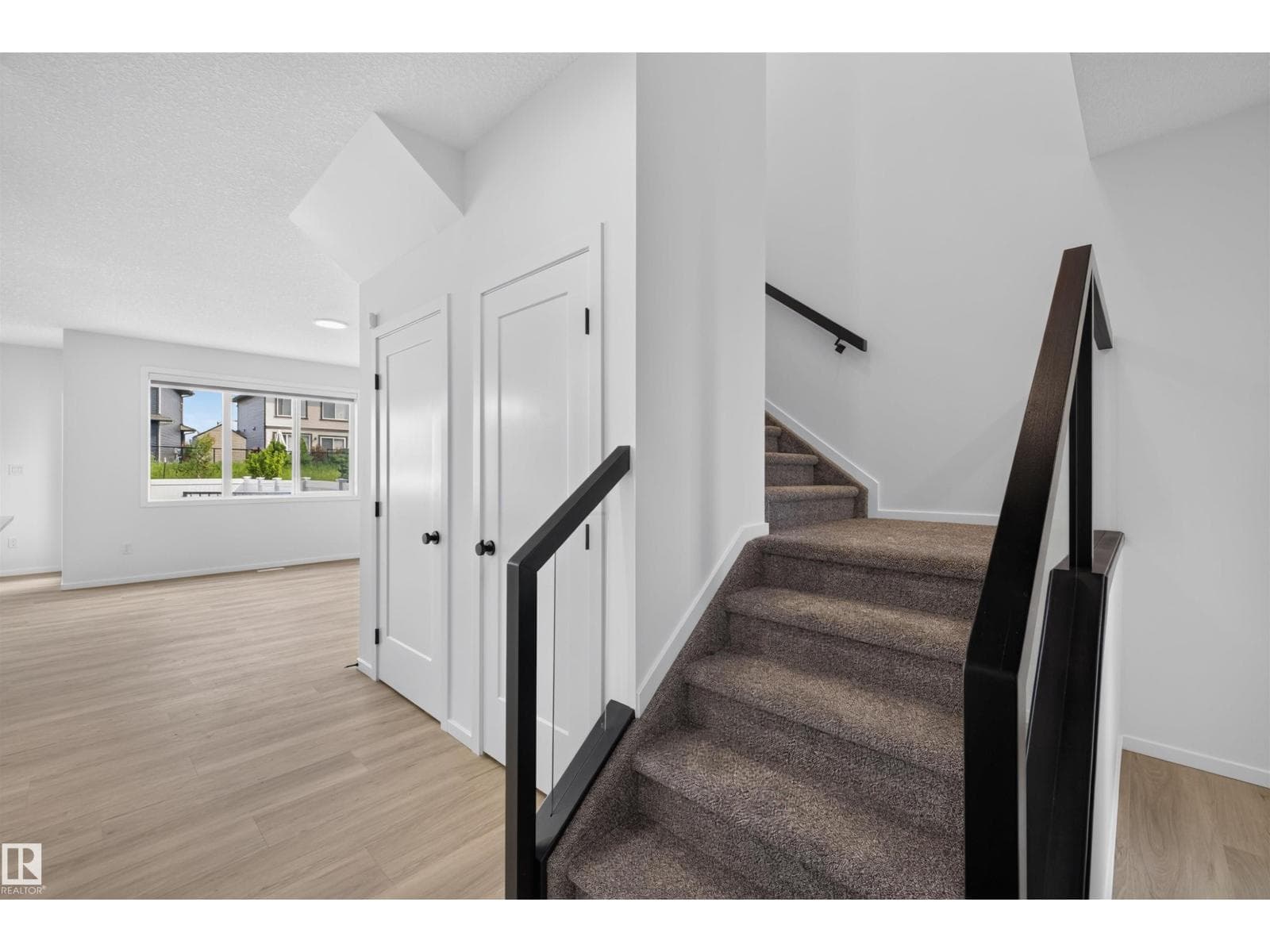 7722 174A AV NW — photo 17 of 50