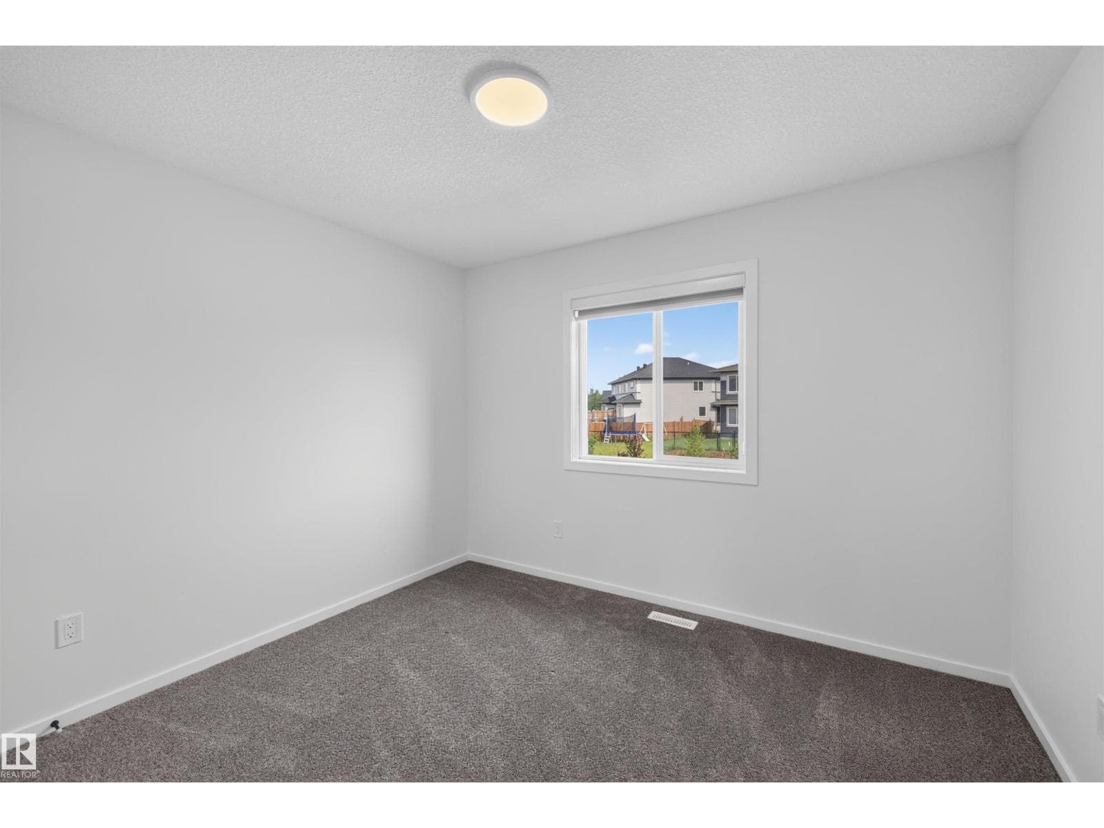 7722 174A AV NW — photo 23 of 50