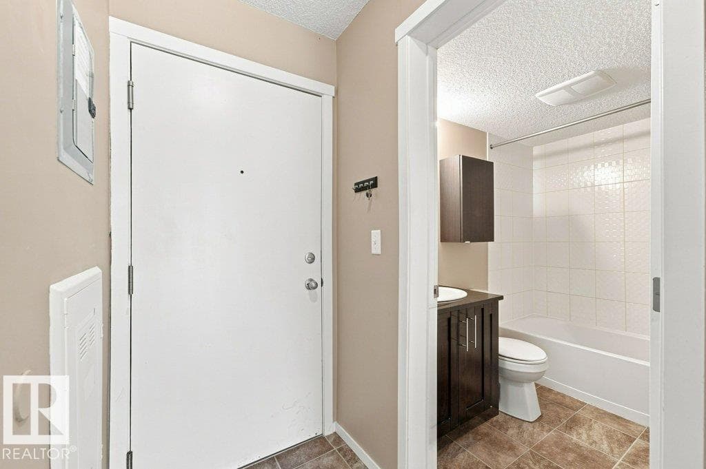 #119 111 WATT CM SW — photo 4 of 31
