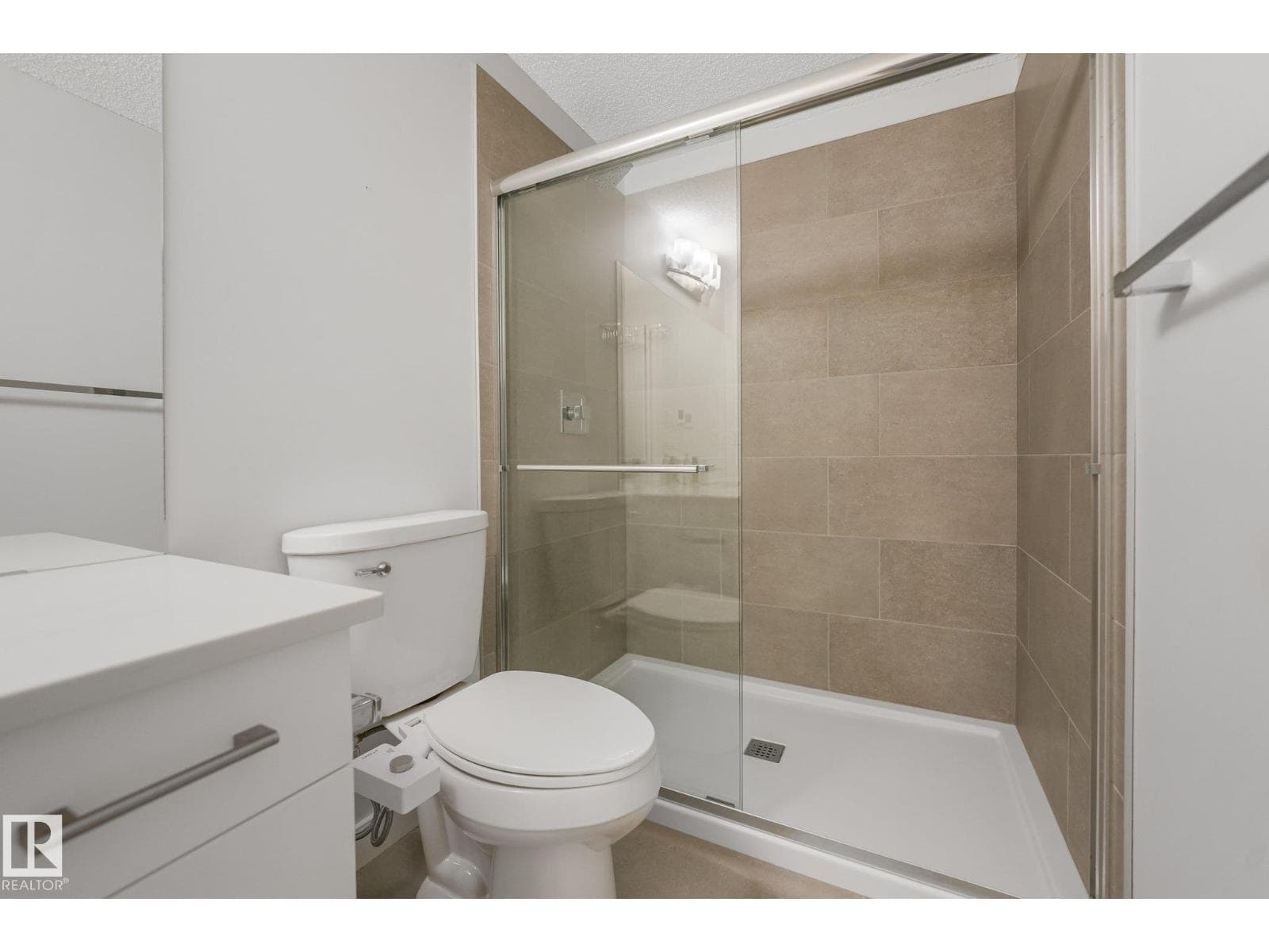 6404 176 AV NW — photo 64 of 75