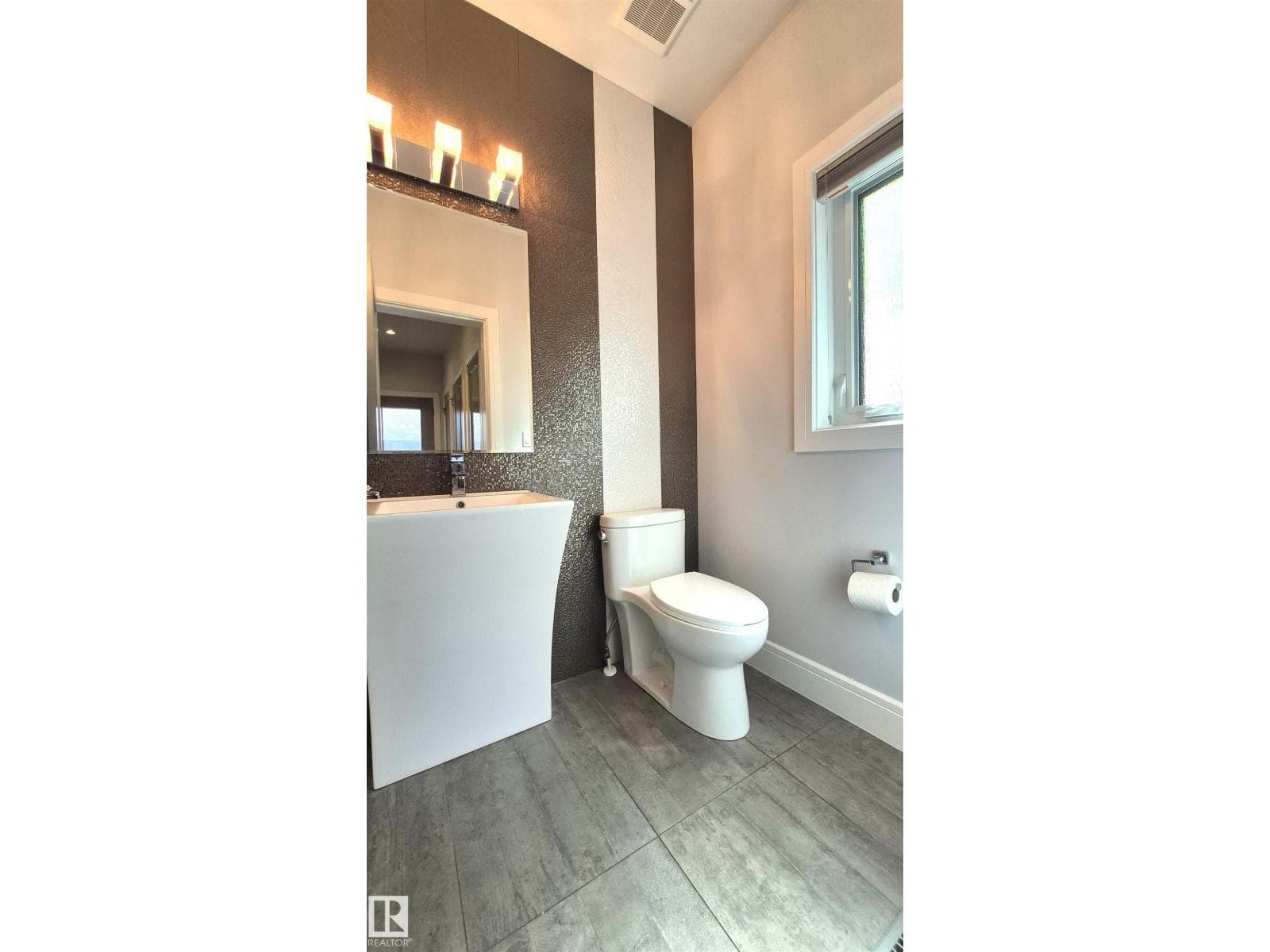 11246 78 AV NW — photo 26 of 75