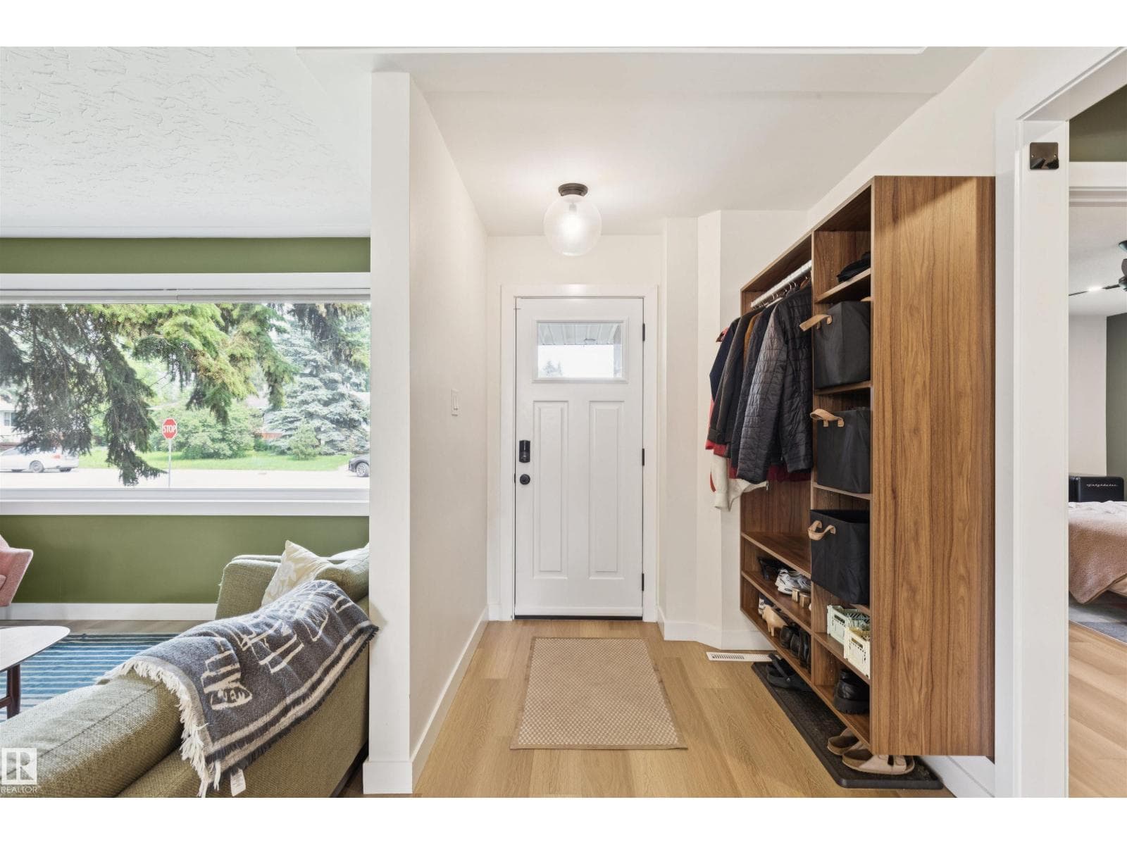 9544 148 ST NW — photo 3 of 43