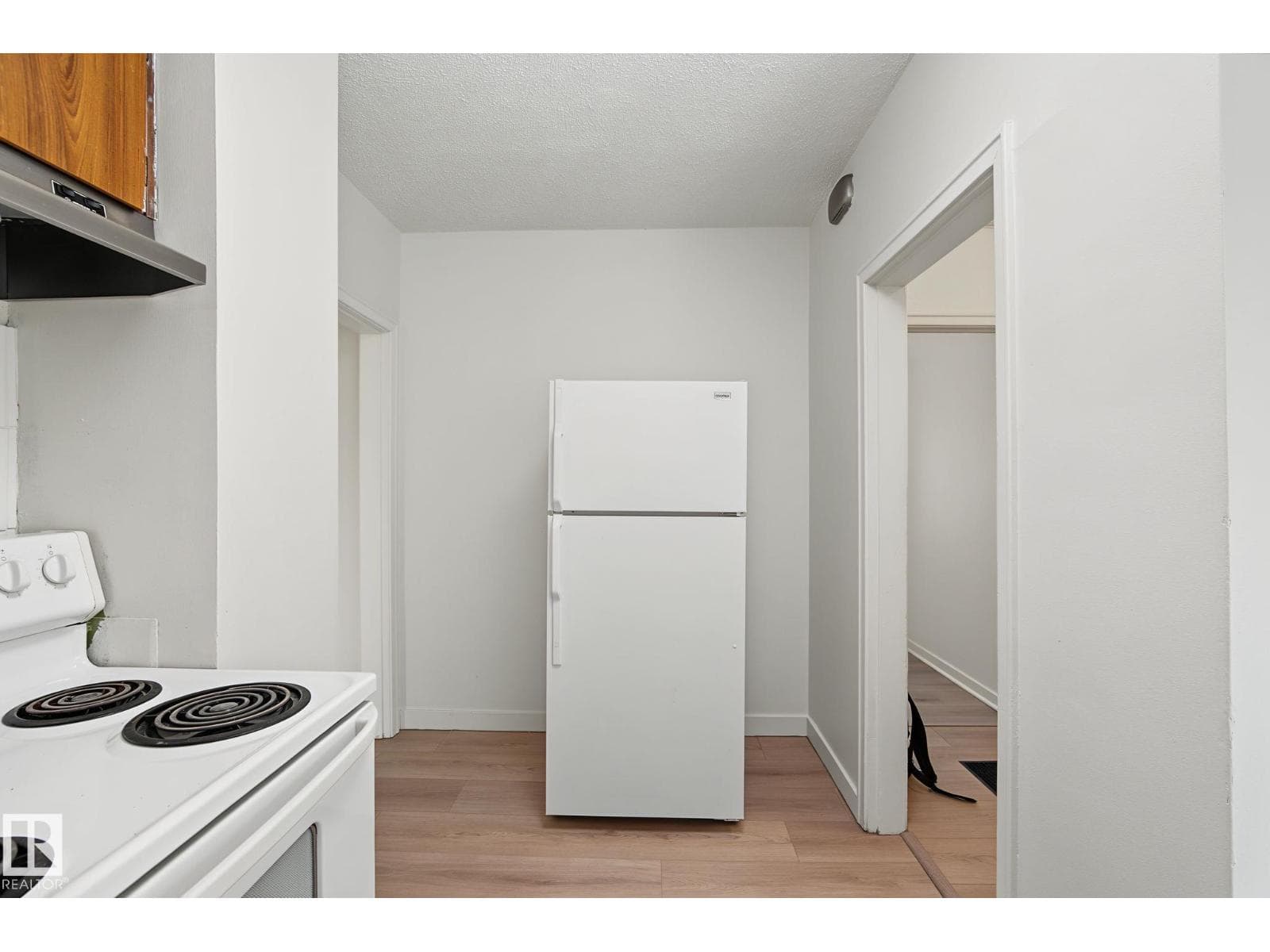 11147 78 AV NW — photo 40 of 50
