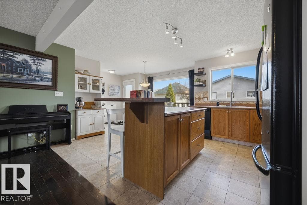 4618 TURNER SQUARE SQ NW — photo 13 of 67