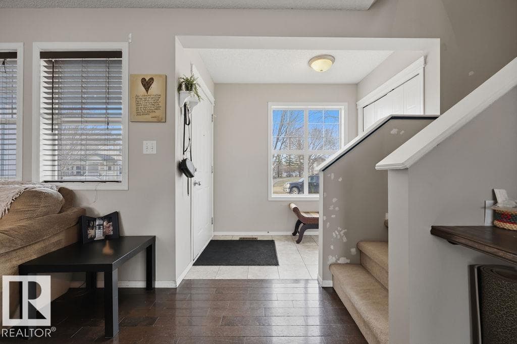 4618 TURNER SQUARE SQ NW — photo 4 of 67