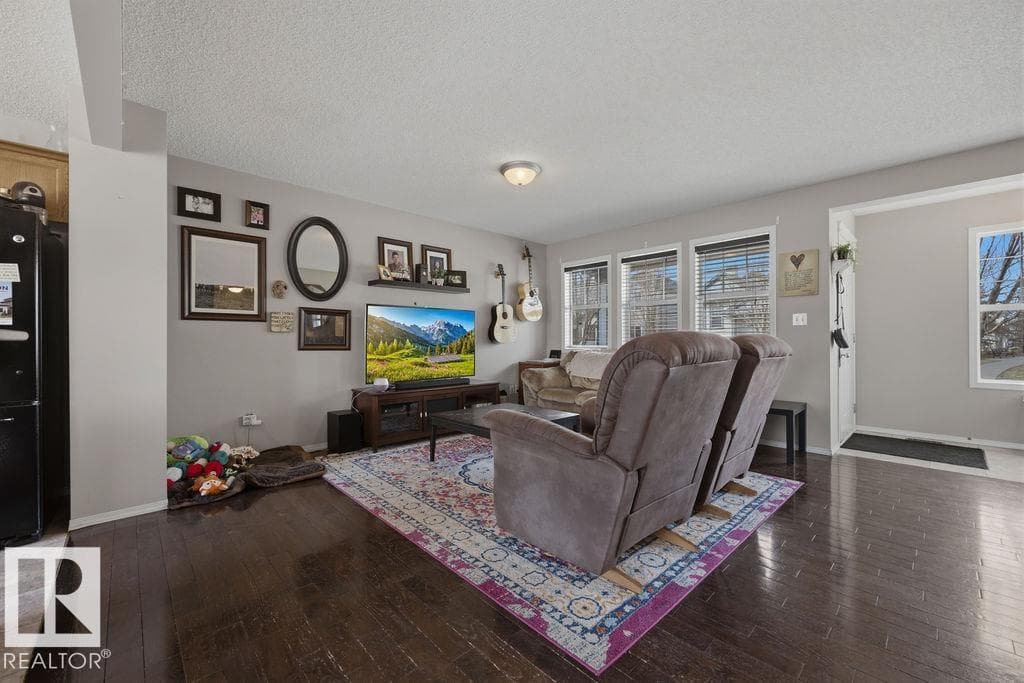 4618 TURNER SQUARE SQ NW — photo 8 of 67