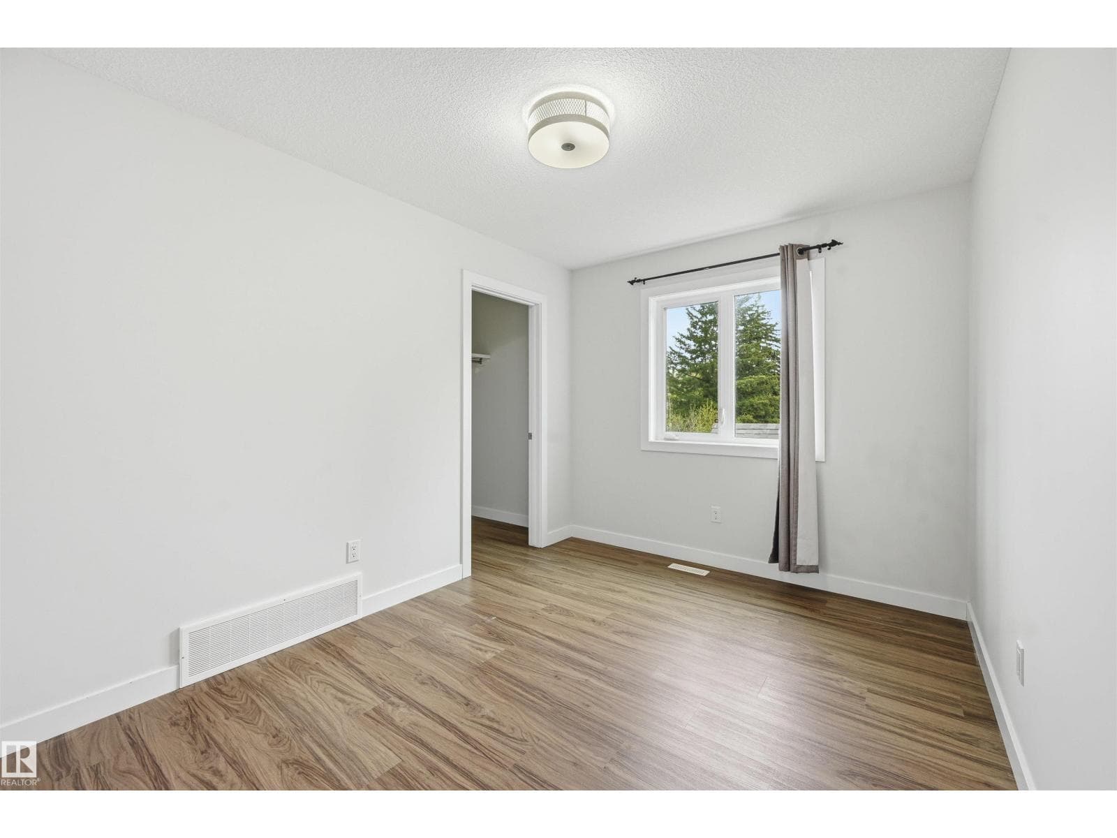 11146 78 AV NW — photo 33 of 68