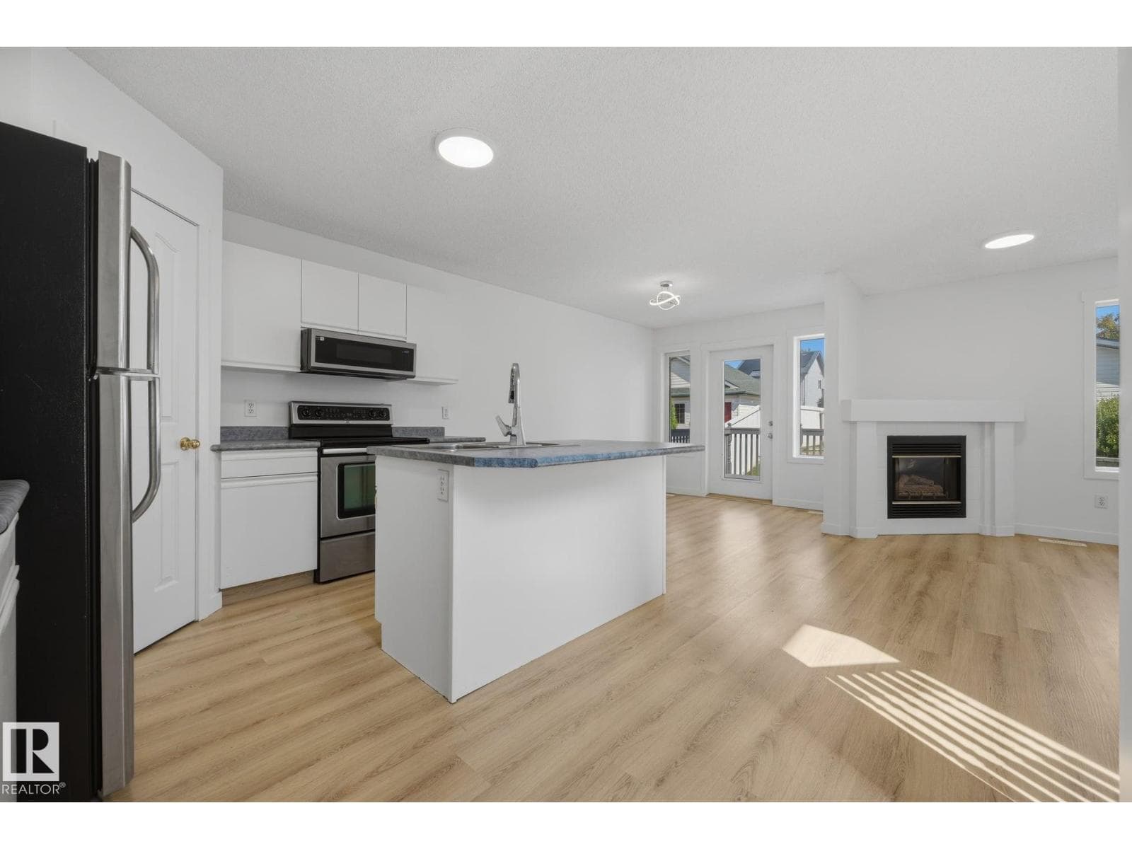 2076 TANNER WD NW — photo 10 of 50
