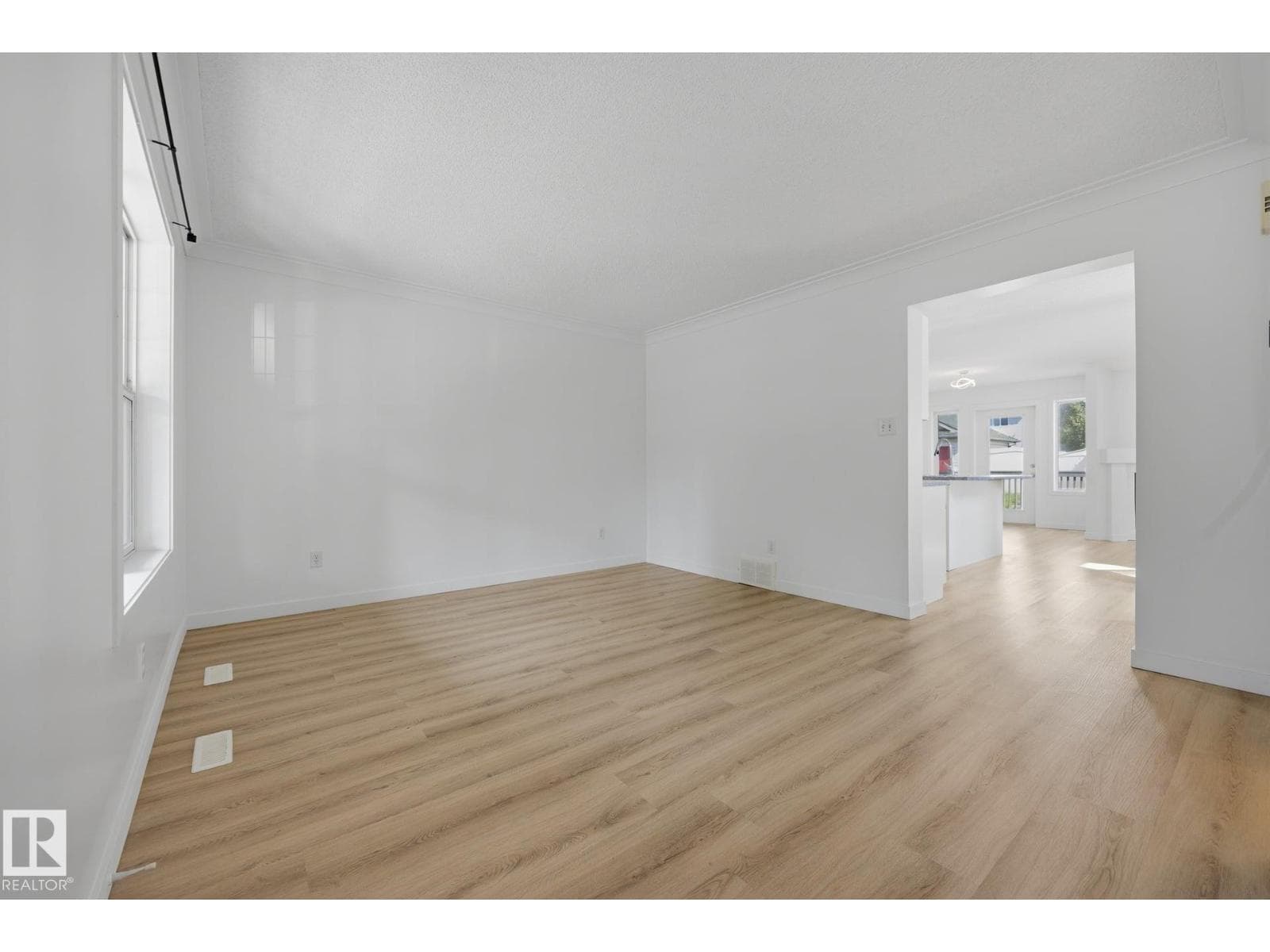 2076 TANNER WD NW — photo 8 of 50