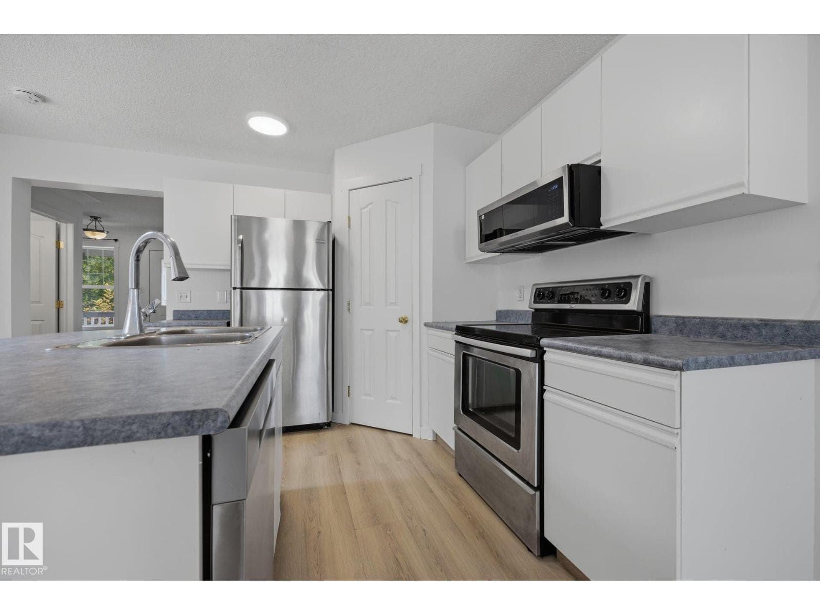 2076 TANNER WD NW — photo 13 of 50
