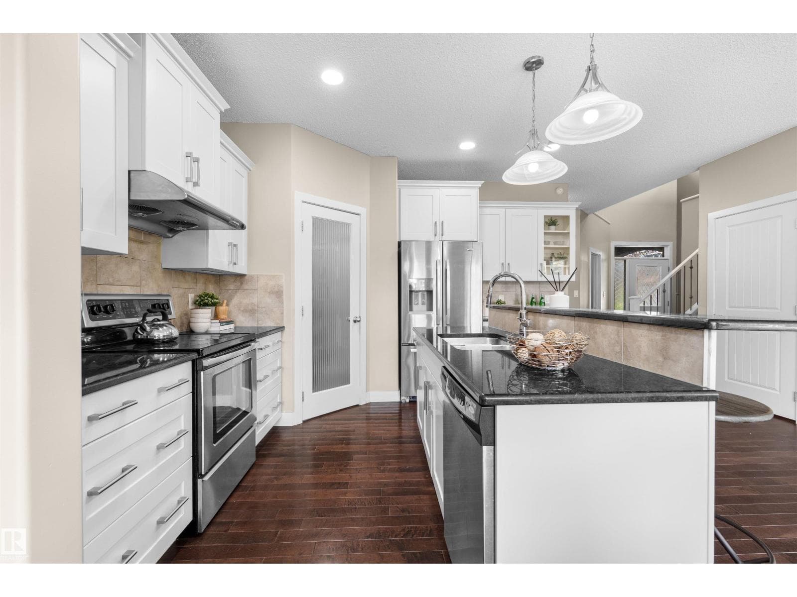 843 ARMITAGE WD SW — photo 8 of 35