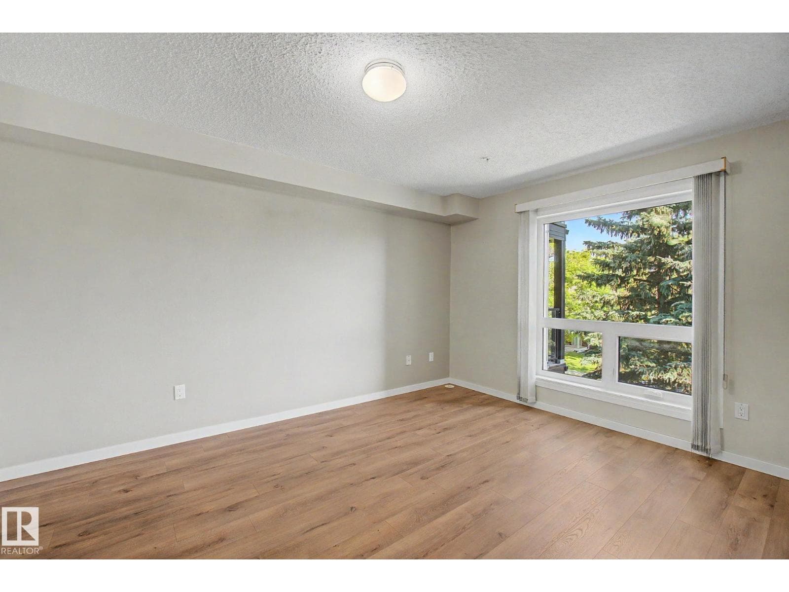 #302 Condo 7951 96 ST NW NW — photo 12 of 59
