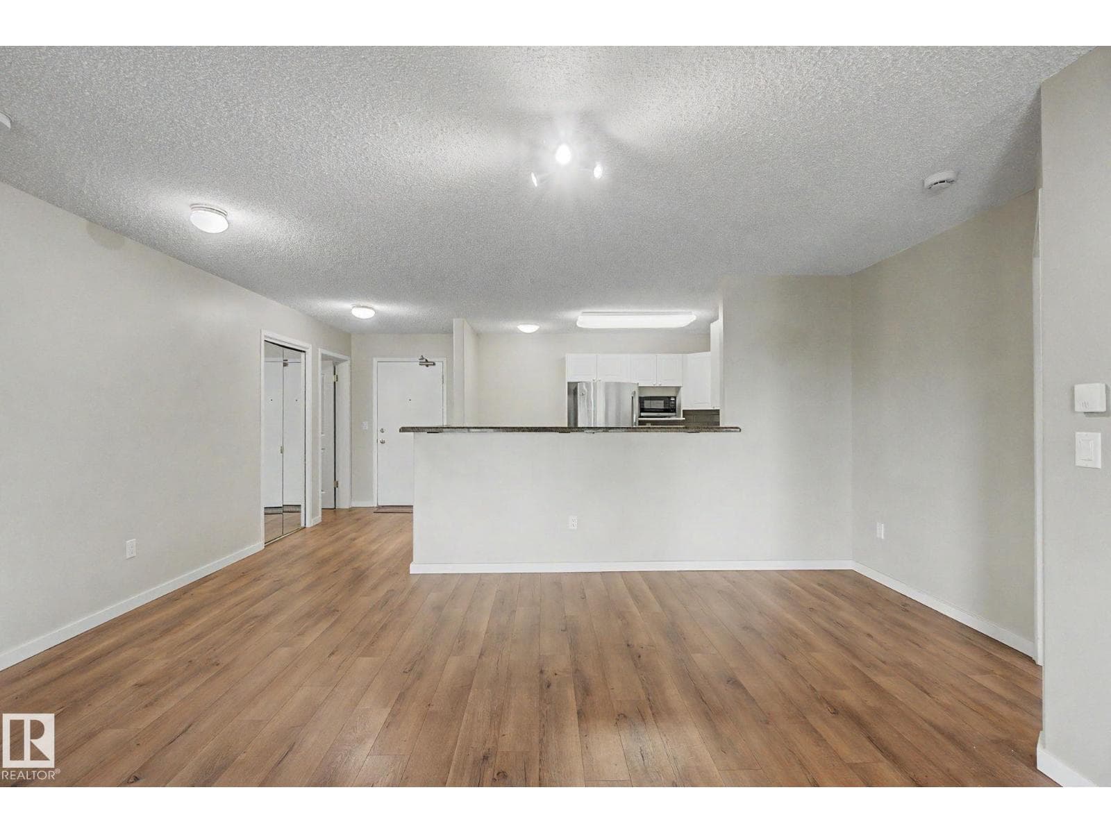#302 Condo 7951 96 ST NW NW — photo 4 of 59