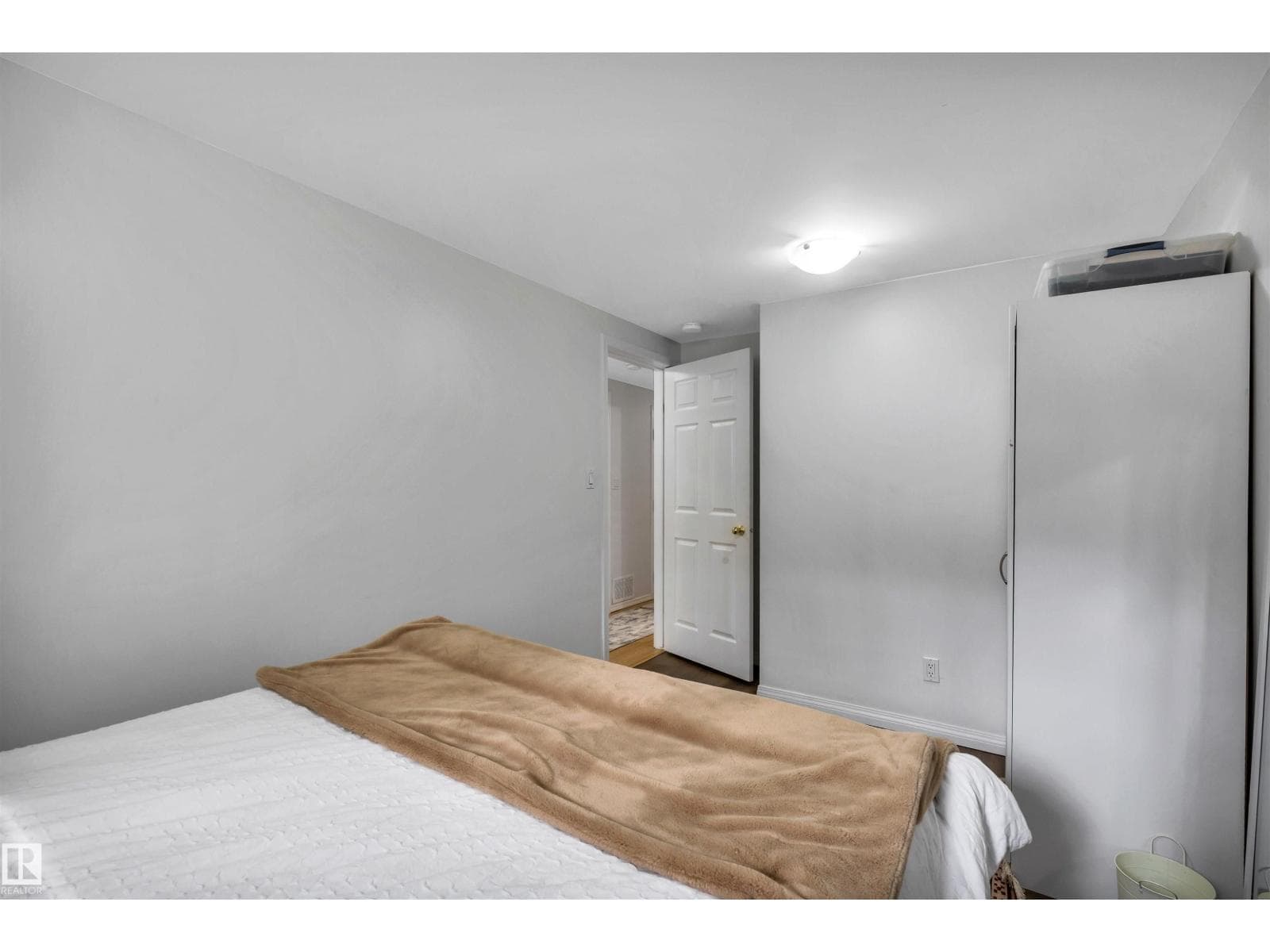 10282 87 ST NW — photo 34 of 52