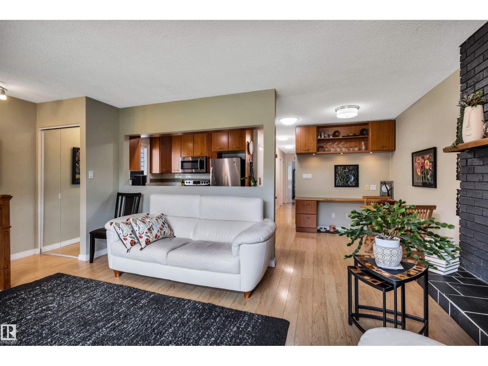 10282 87 ST NW — photo 8 of 52