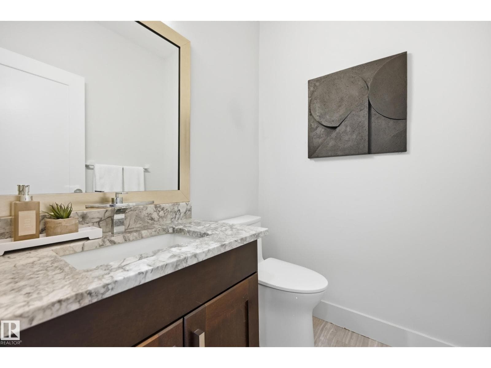 1024 ARMITAGE CR SW — photo 17 of 47