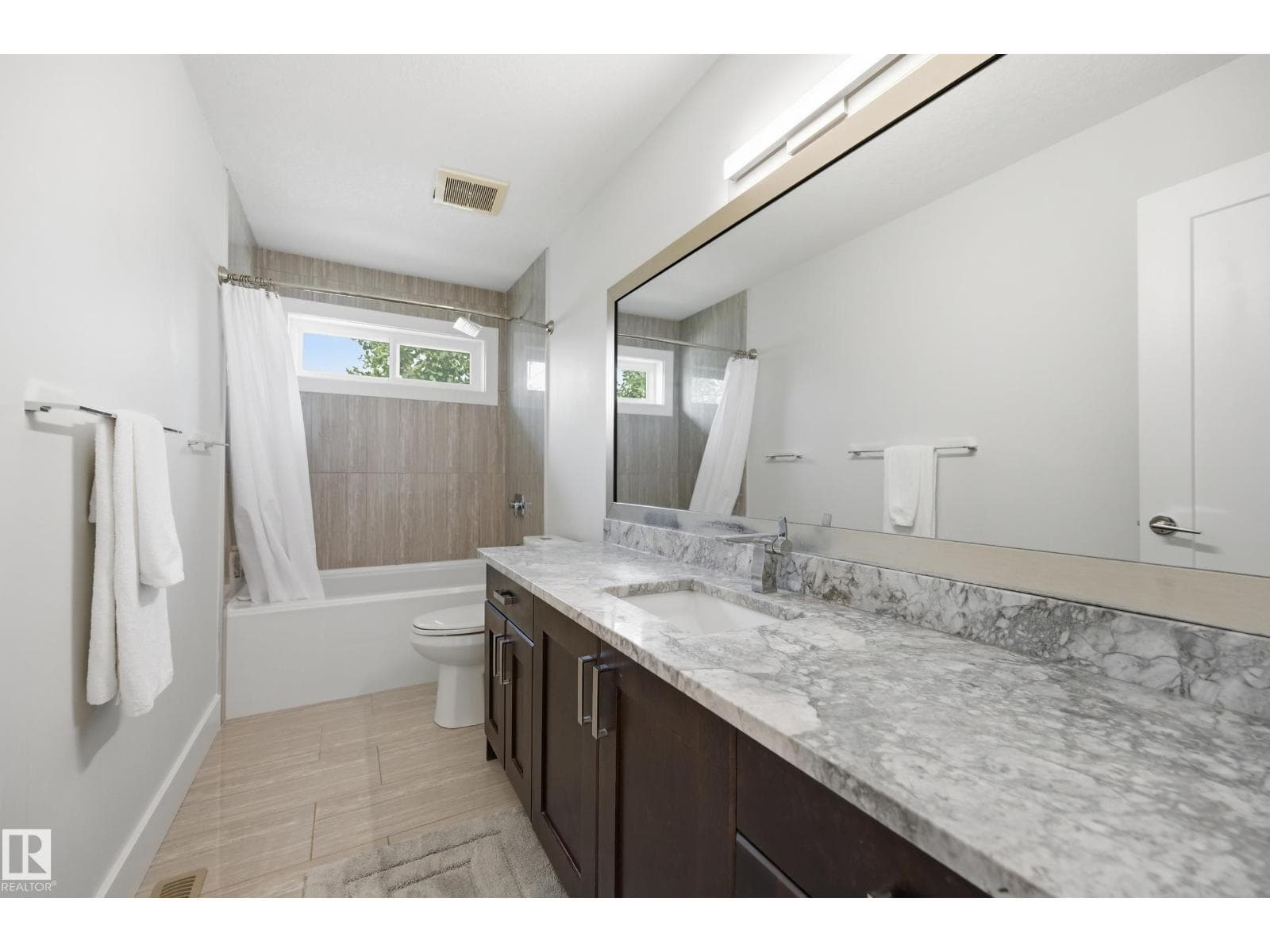 1024 ARMITAGE CR SW — photo 24 of 47