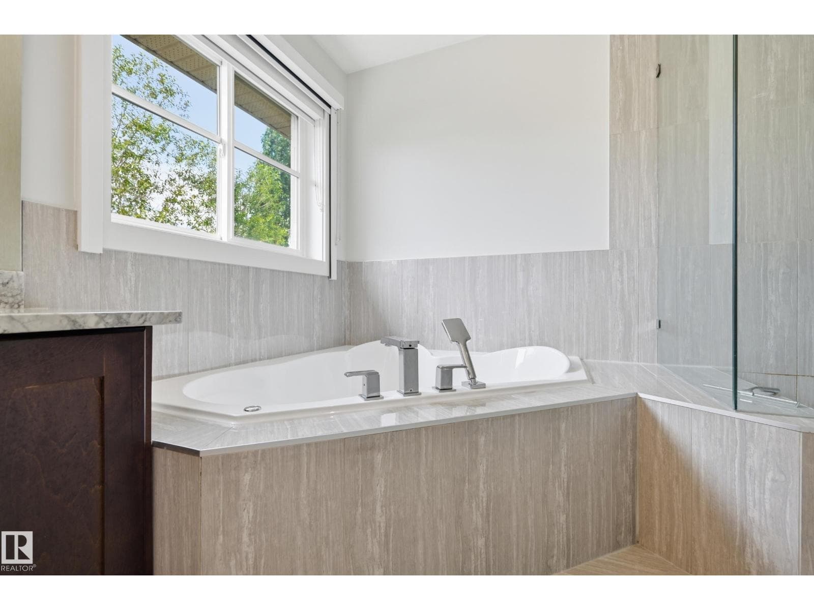 1024 ARMITAGE CR SW — photo 30 of 47