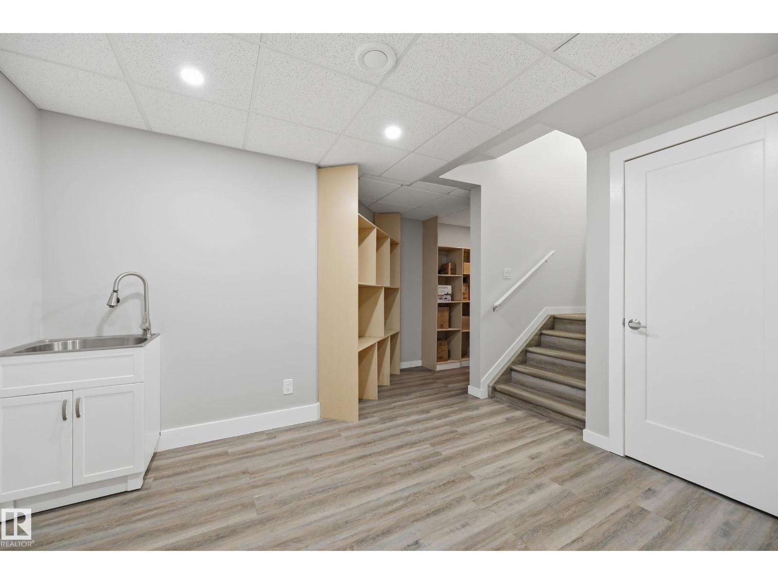1024 ARMITAGE CR SW — photo 38 of 47