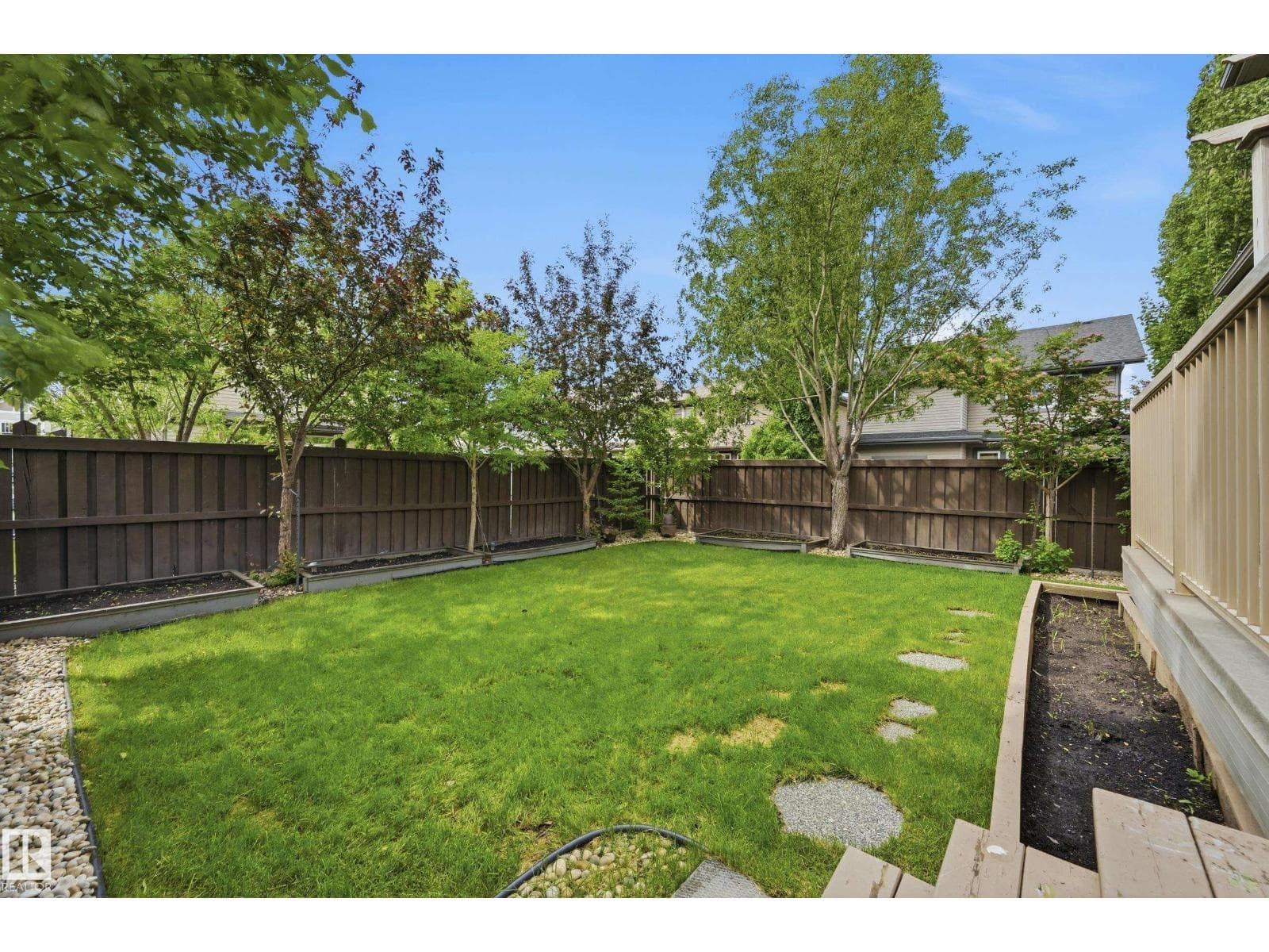 1024 ARMITAGE CR SW — photo 44 of 47