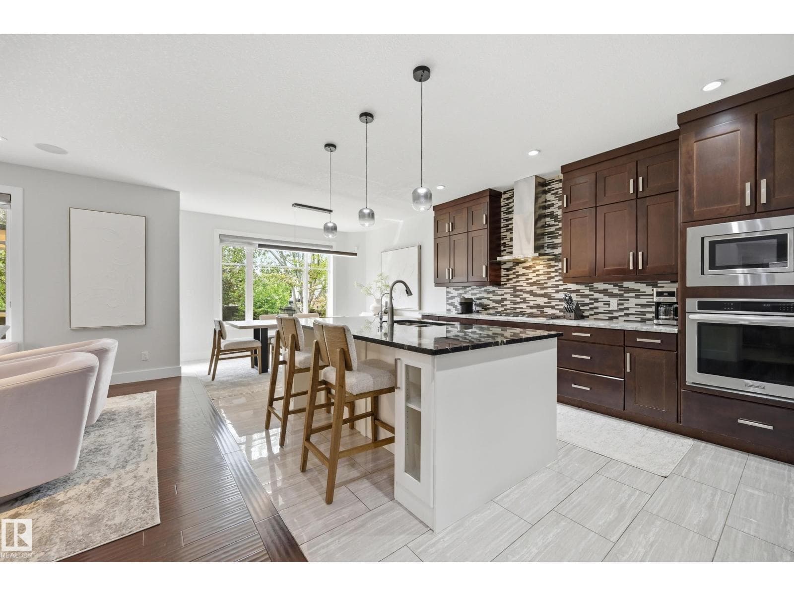 1024 ARMITAGE CR SW — photo 6 of 47