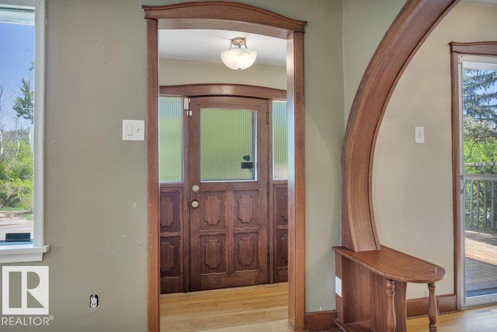 10148 87 ST NW — photo 10 of 66